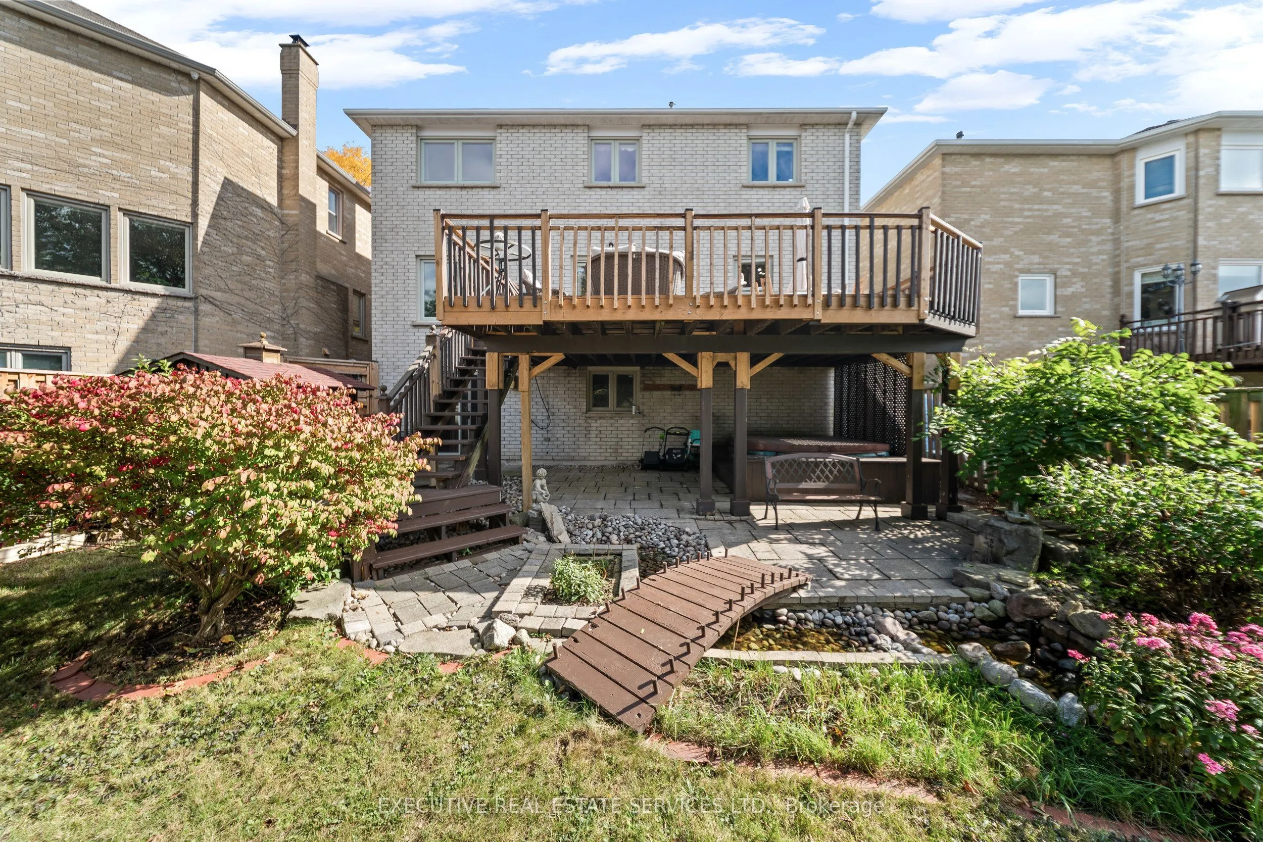 56 Pleasant Valley Place