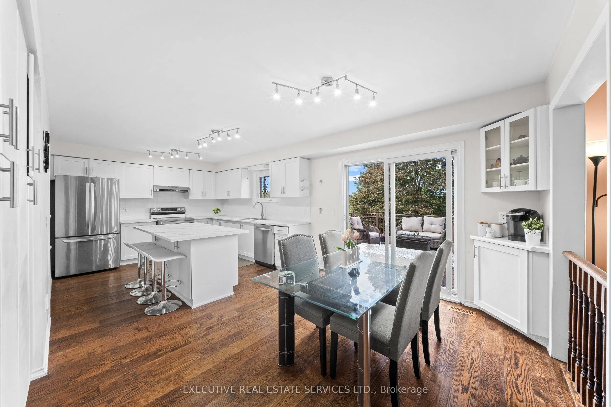 56 Pleasant Valley Place