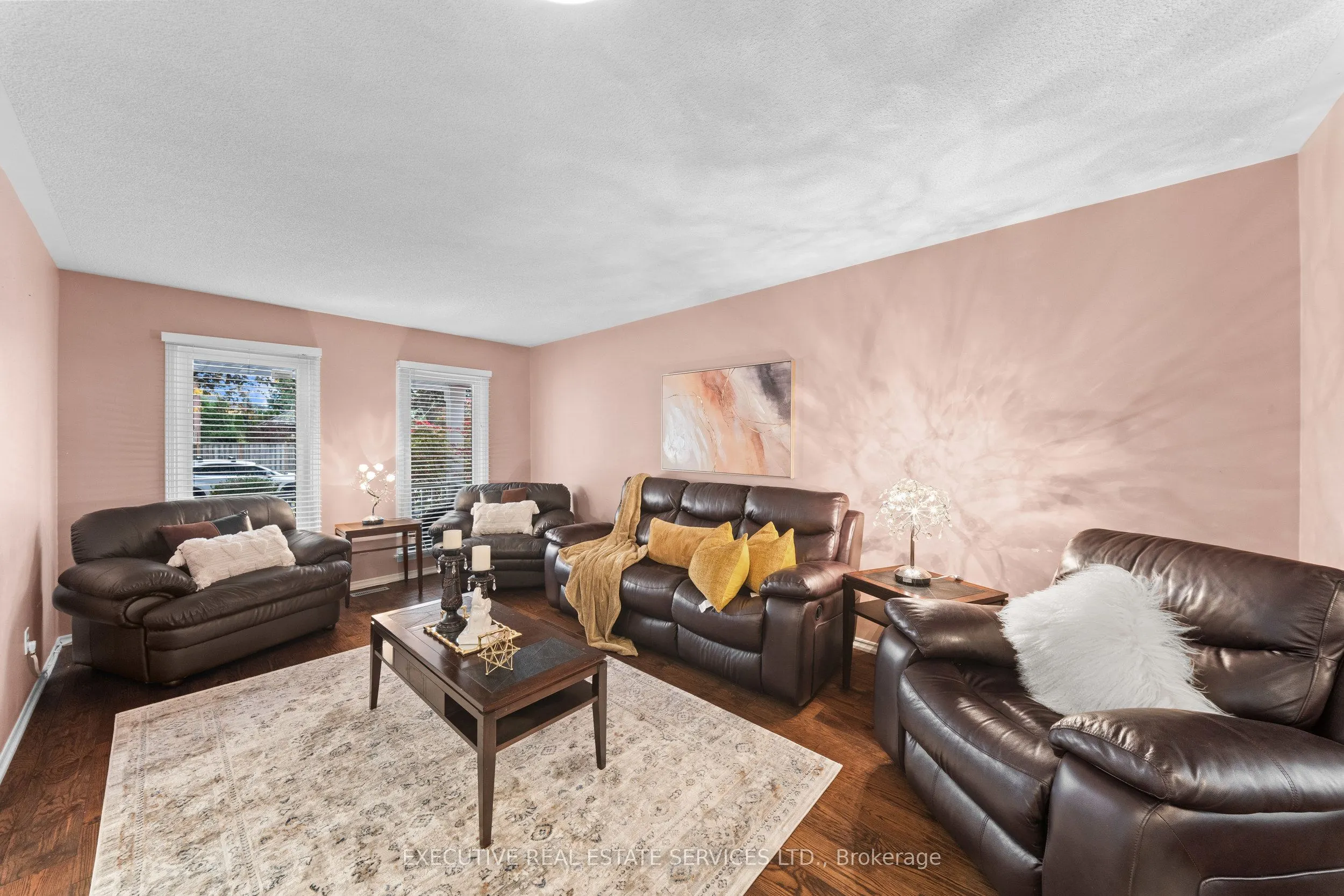 56 Pleasant Valley Place