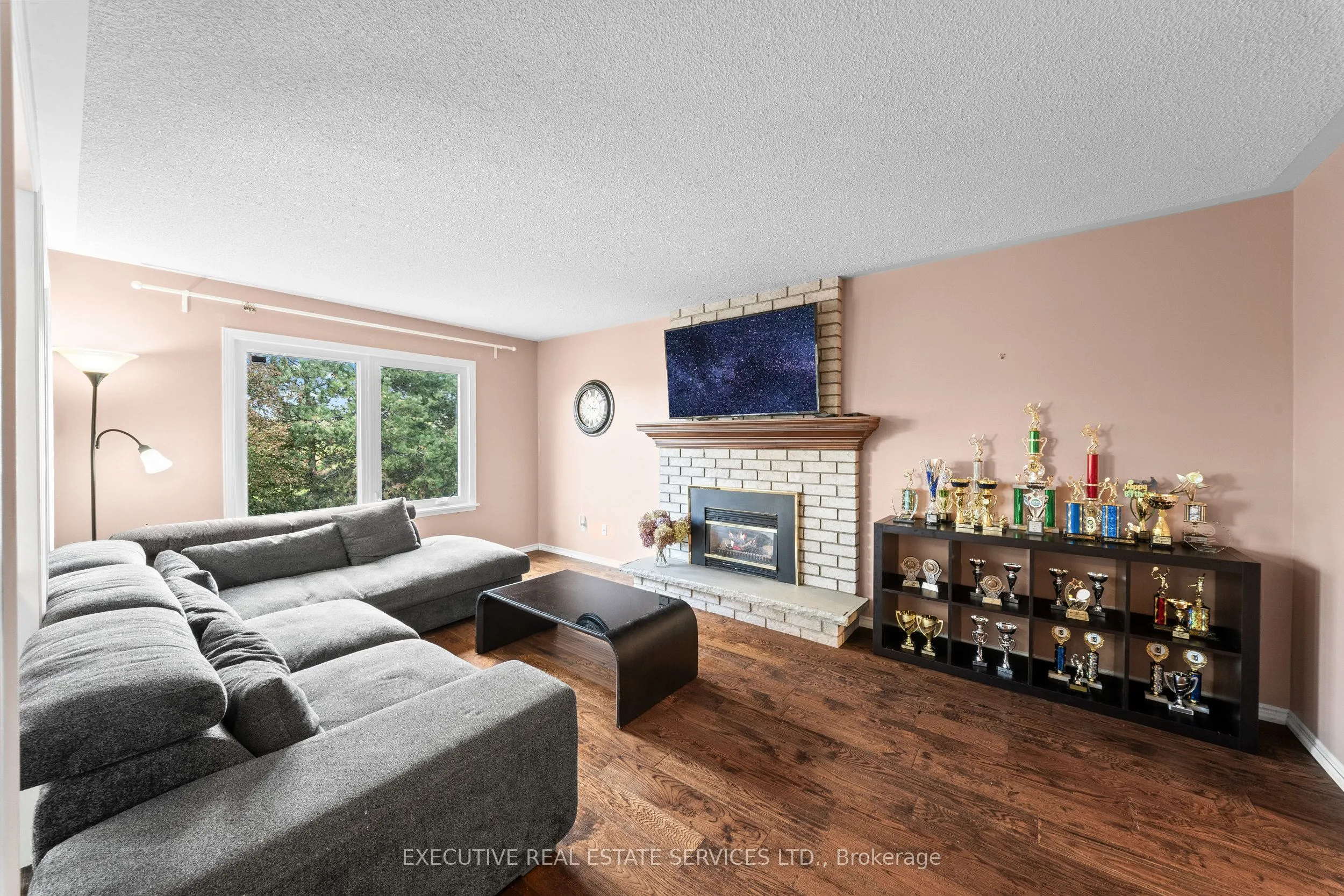 56 Pleasant Valley Place