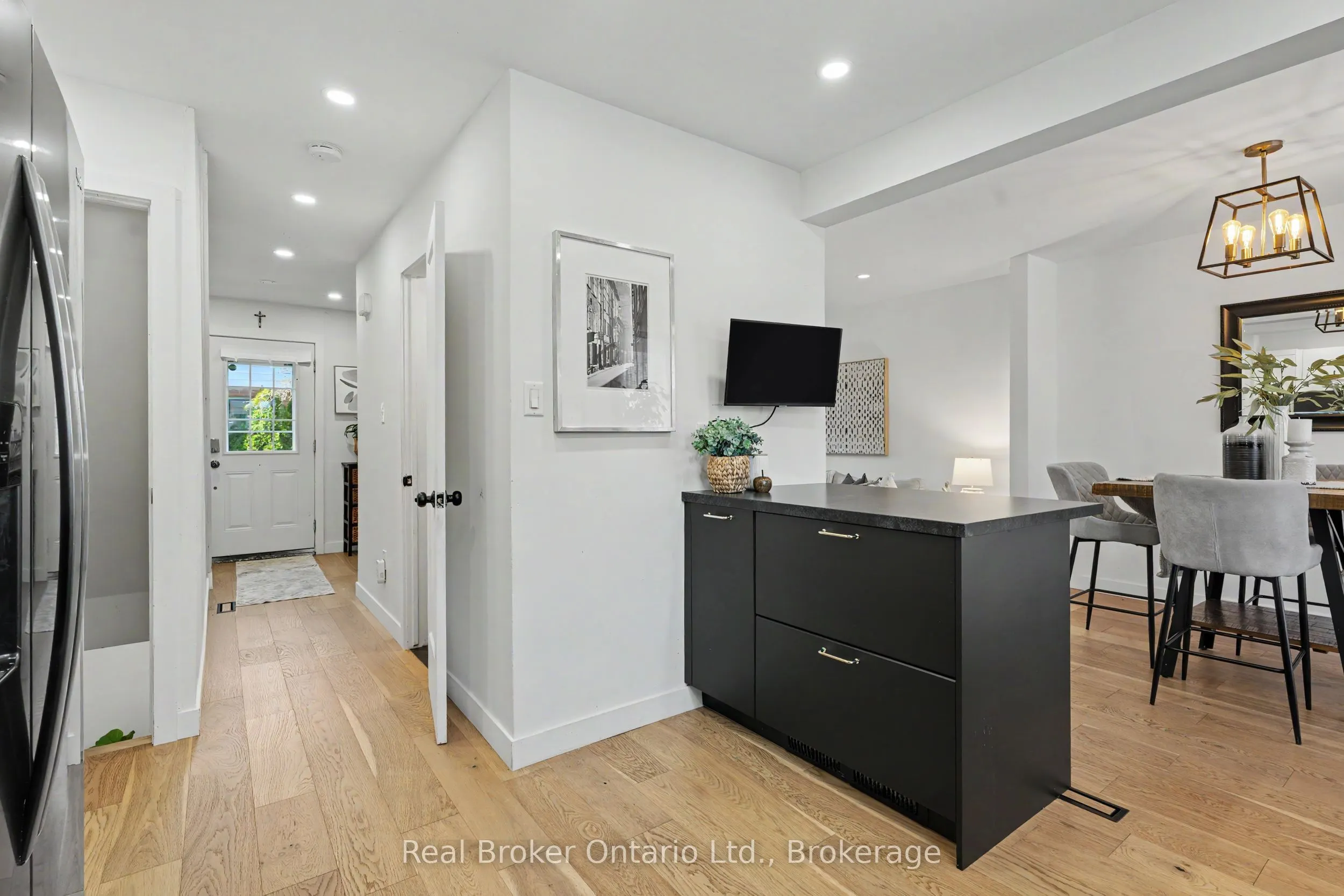 5475 Lakeshore Unit Road #54