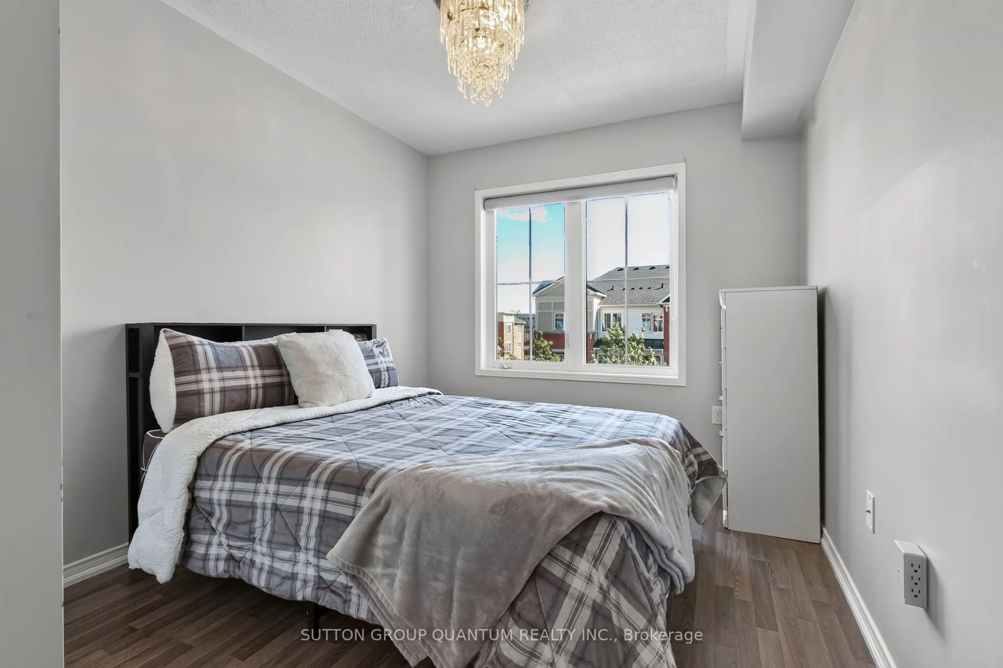 2504 Post Road #23