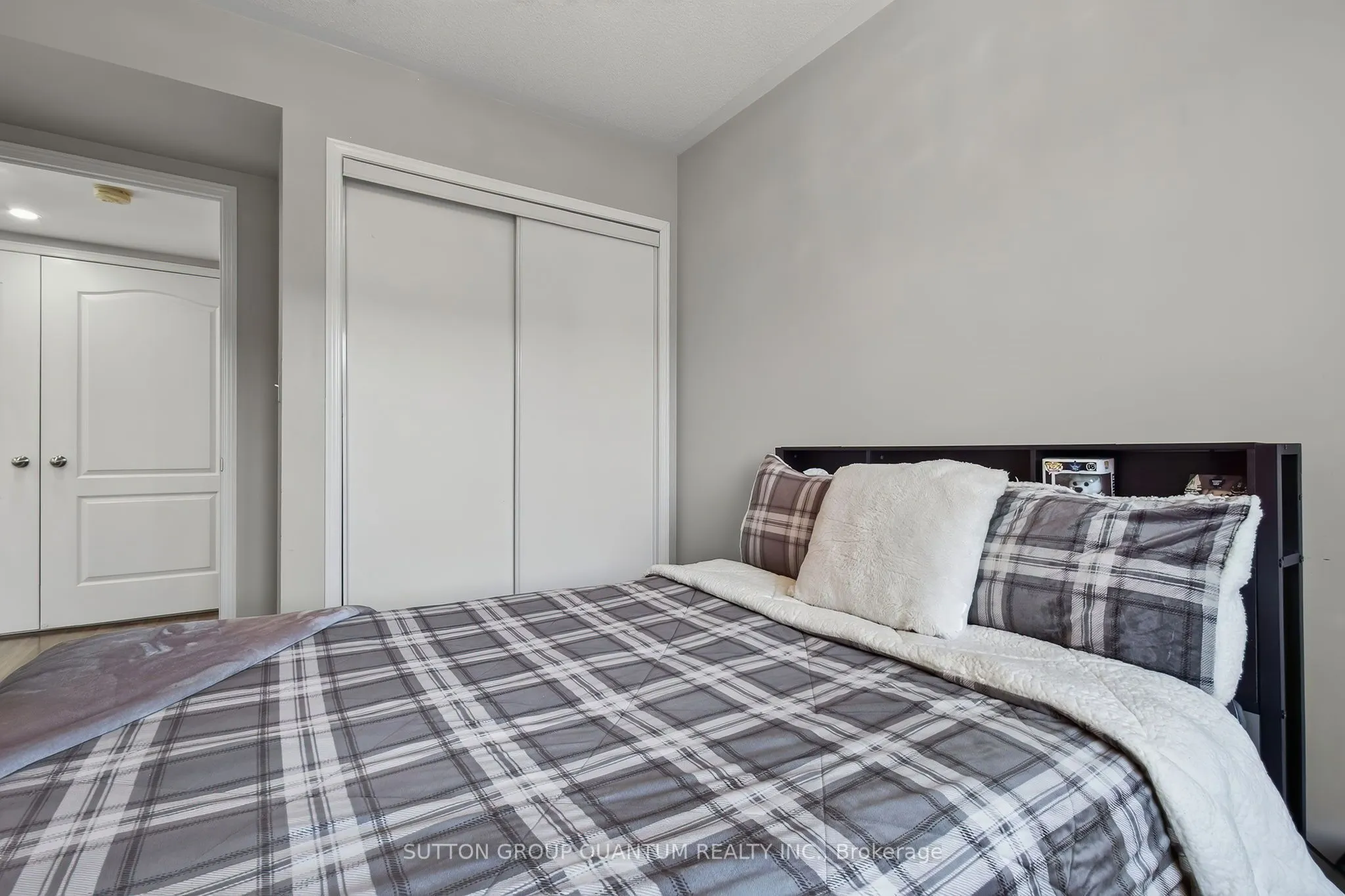 2504 Post Road #23
