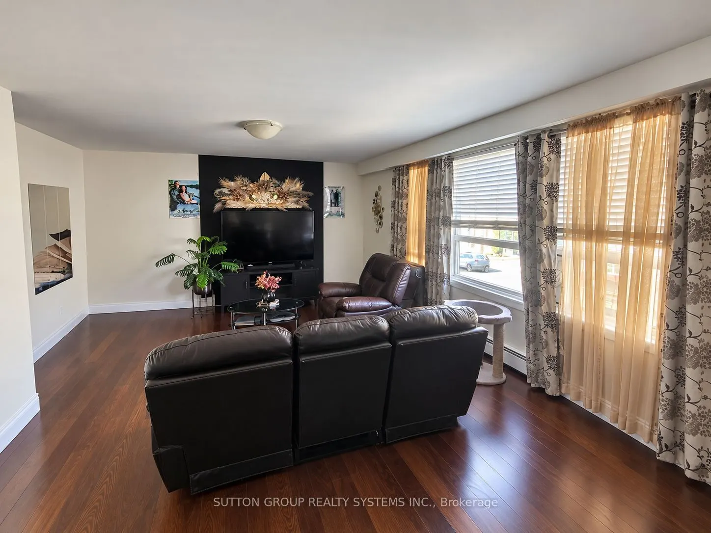 2601 Eglinton Avenue W ##1- 2nd Floor Front Apart