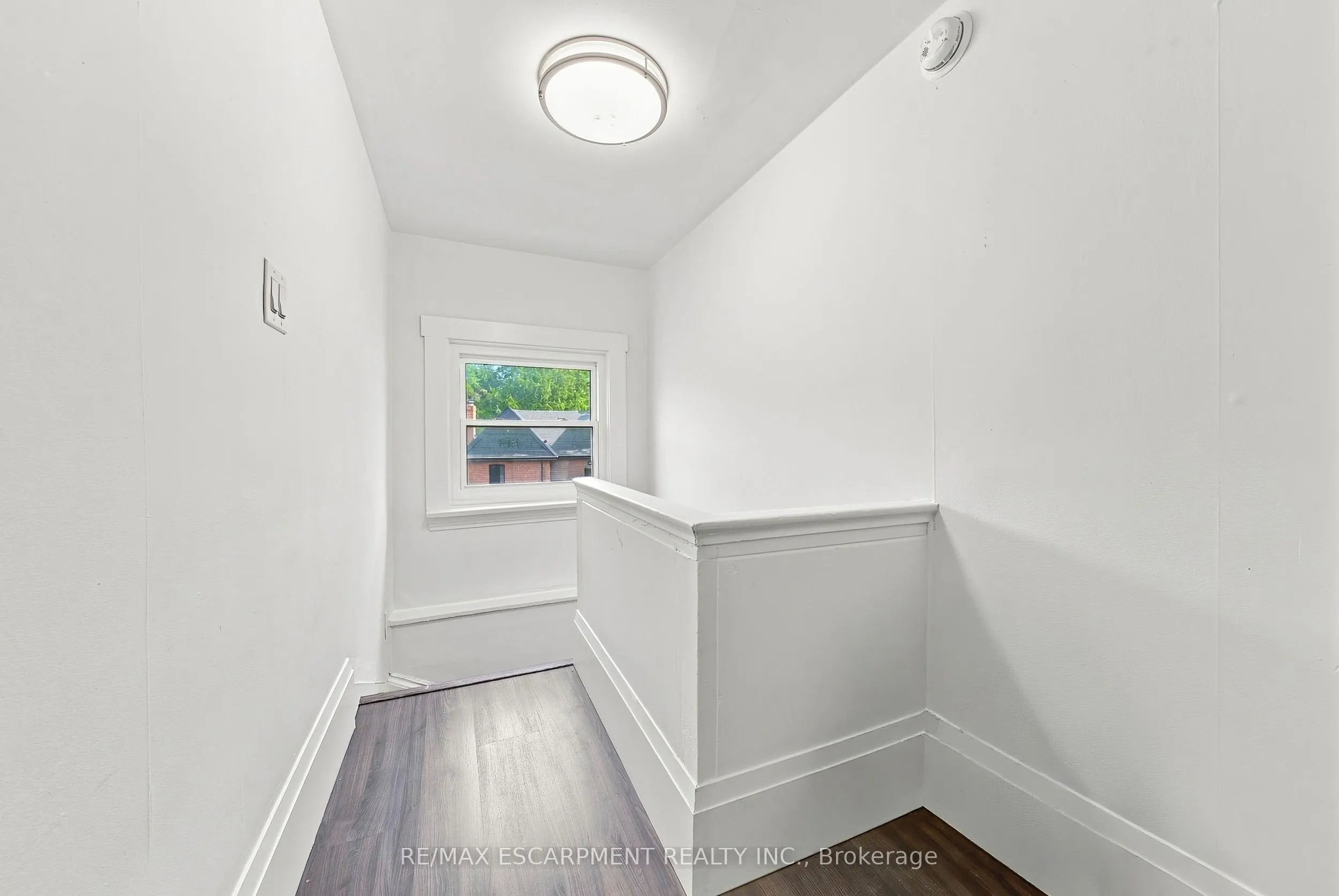 2177 Lakeshore Road
