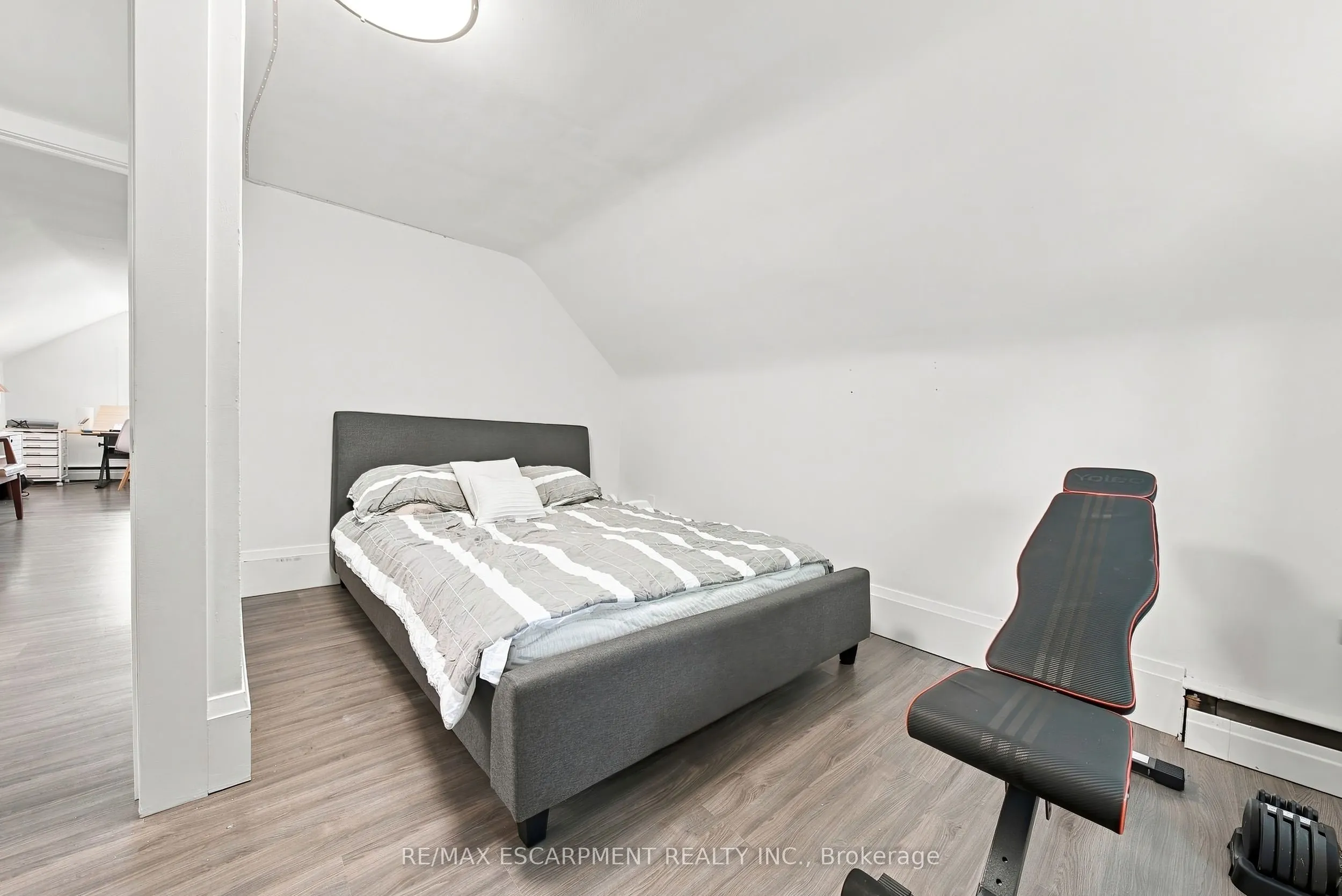 2177 Lakeshore Road
