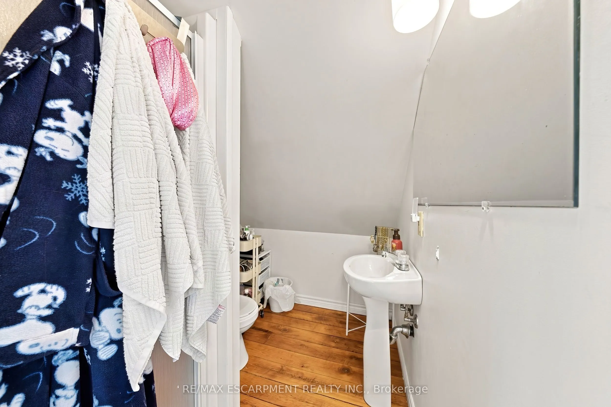 2177 Lakeshore Road