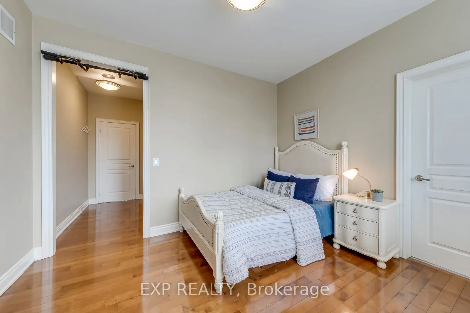 530 Golfview Court