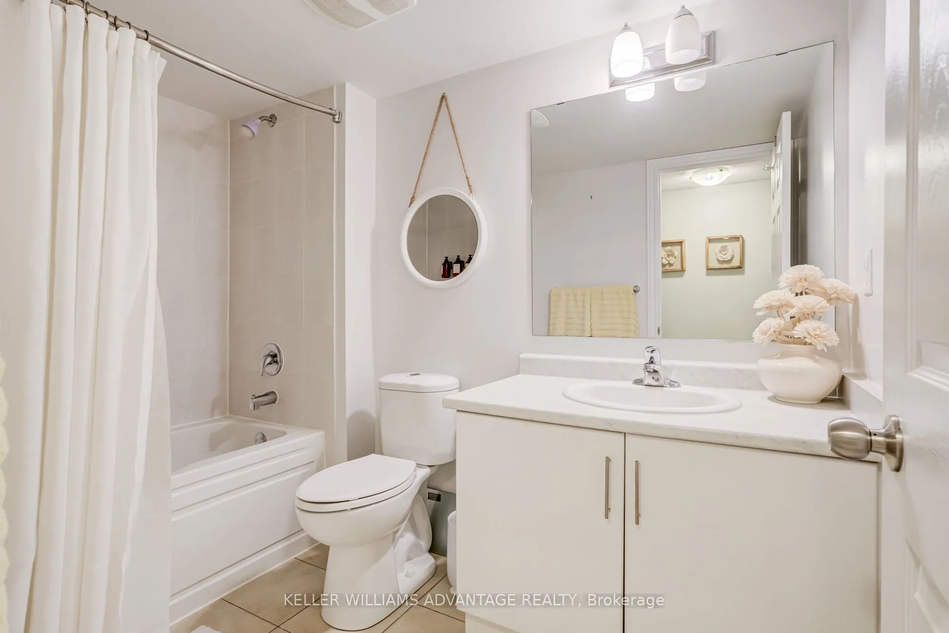 10 Carnation Avenue #4