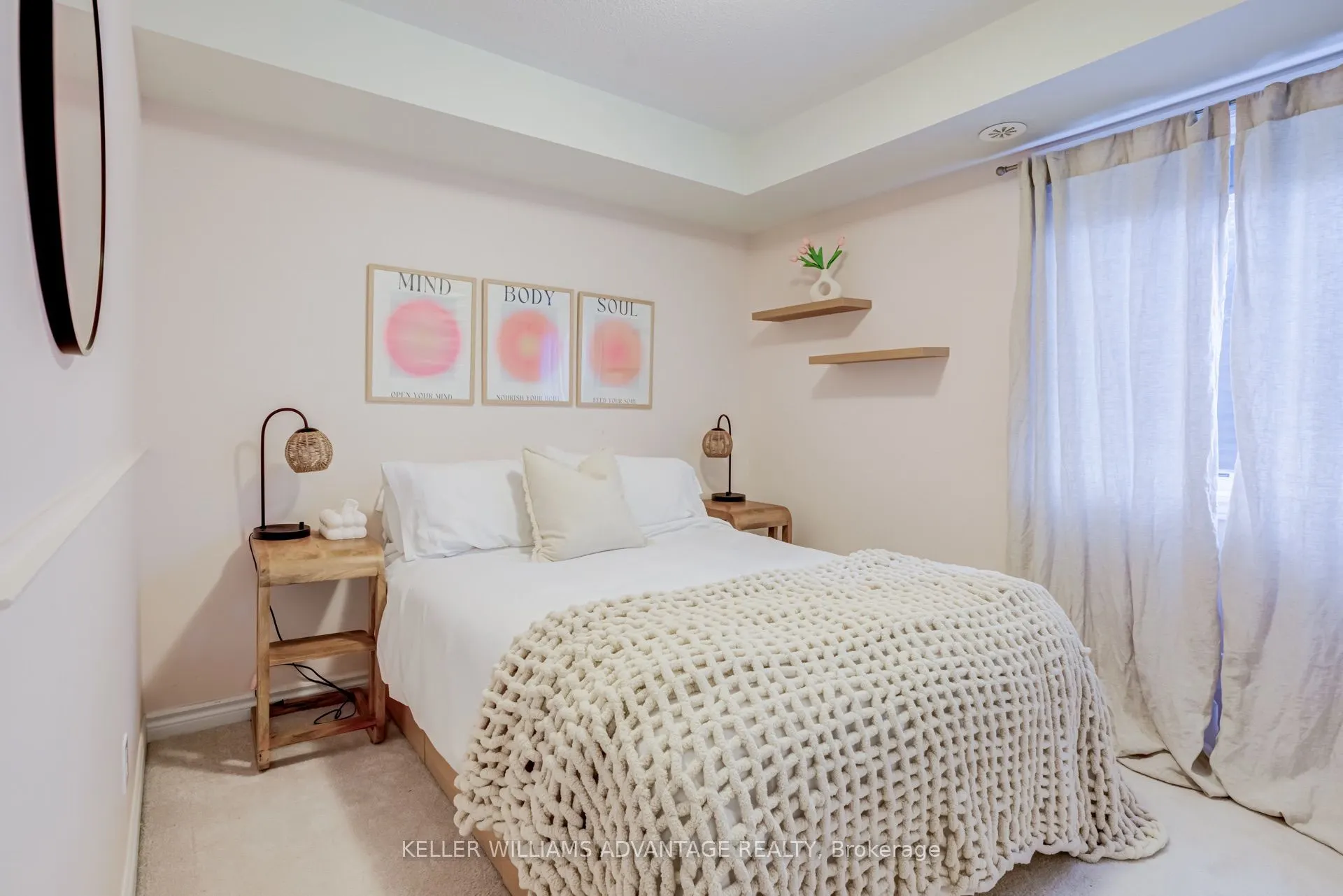 10 Carnation Avenue #4