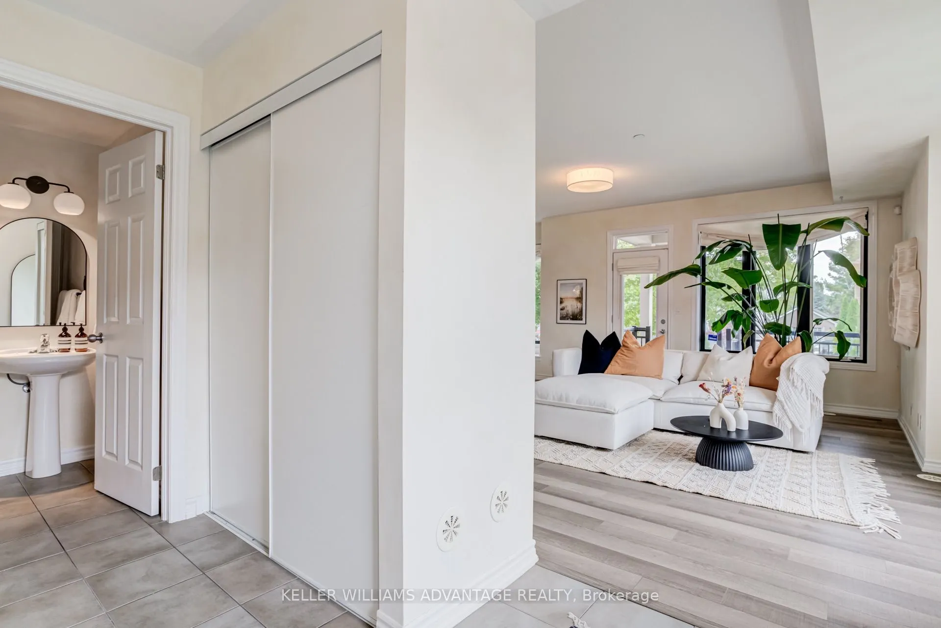10 Carnation Avenue #4