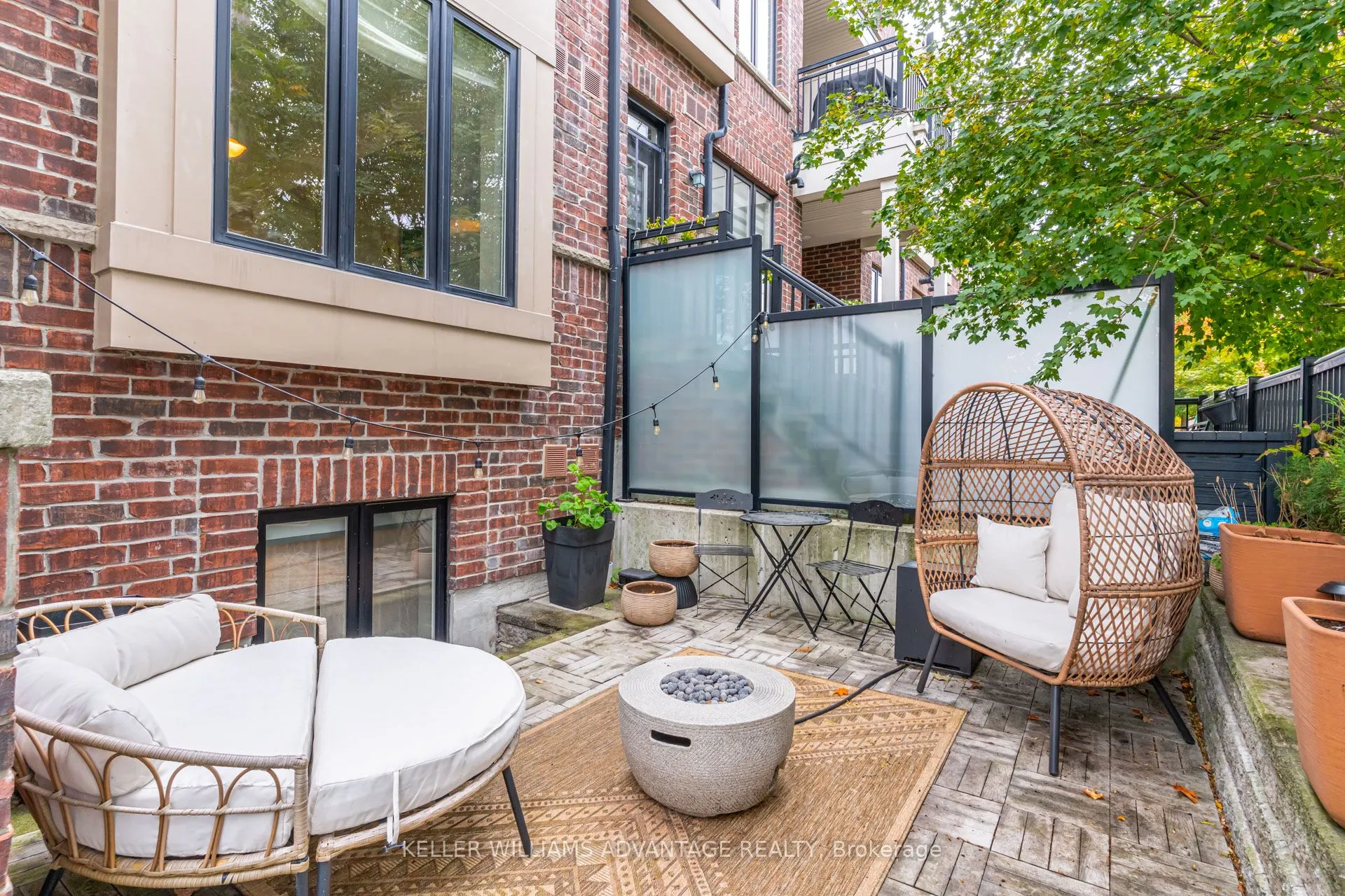 10 Carnation Avenue #4