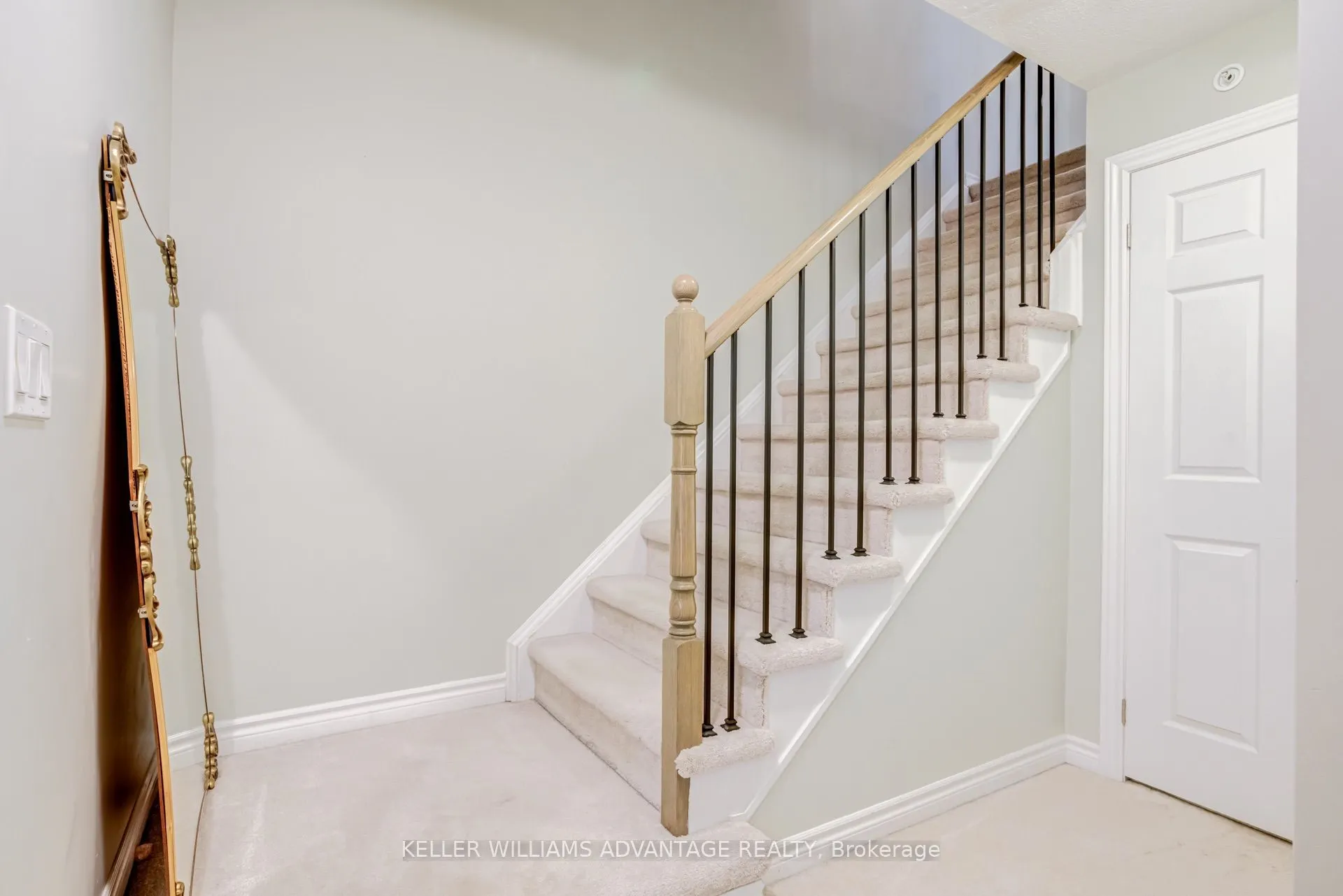 10 Carnation Avenue #4