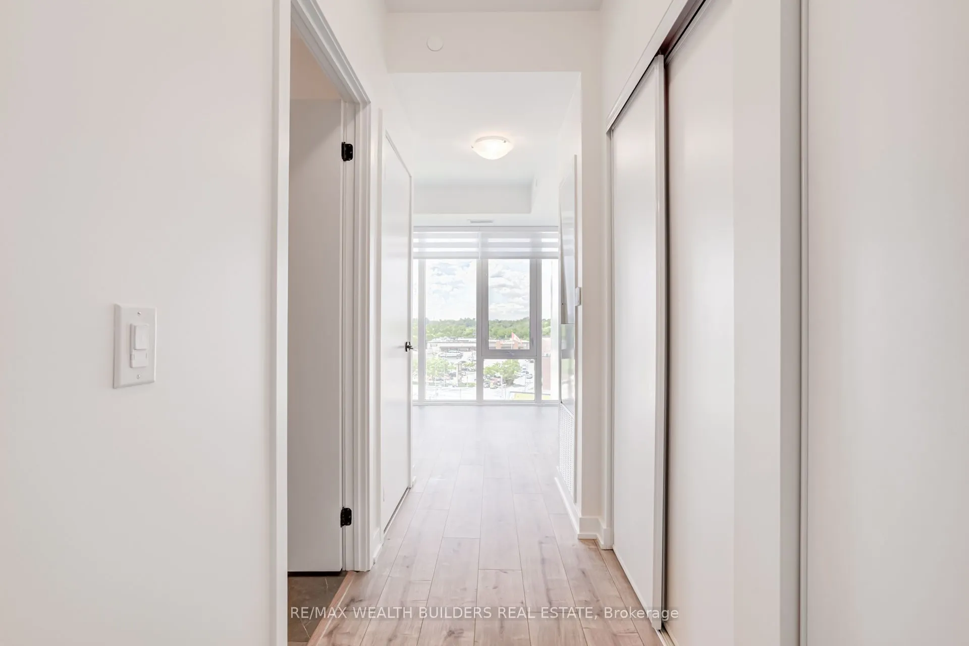 220 Missinnihe Way #714