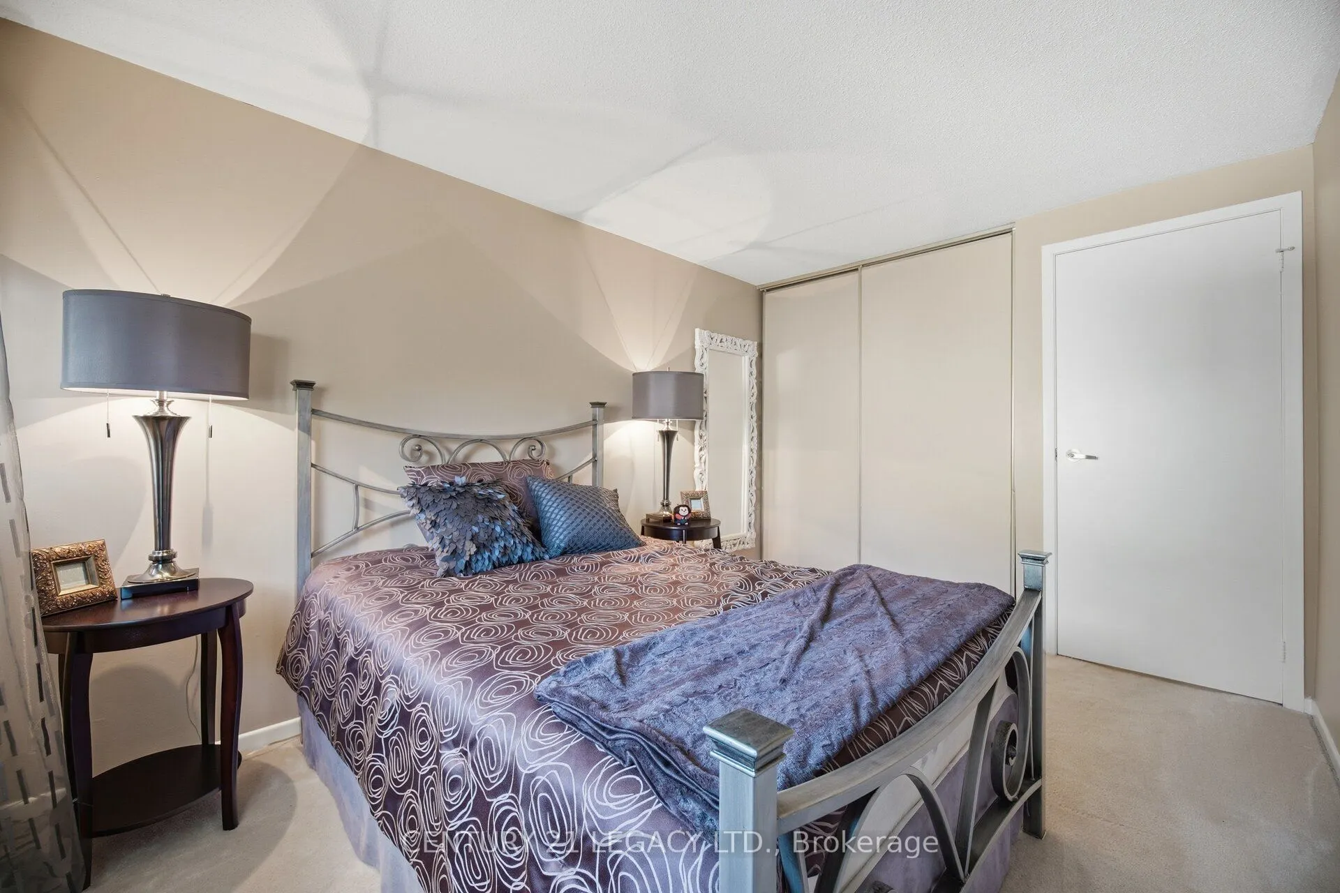 4171 Glen Erin Drive #23