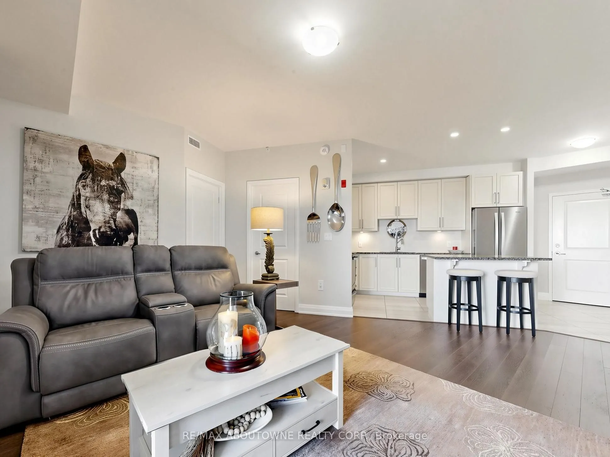 630 Sauve Street #418