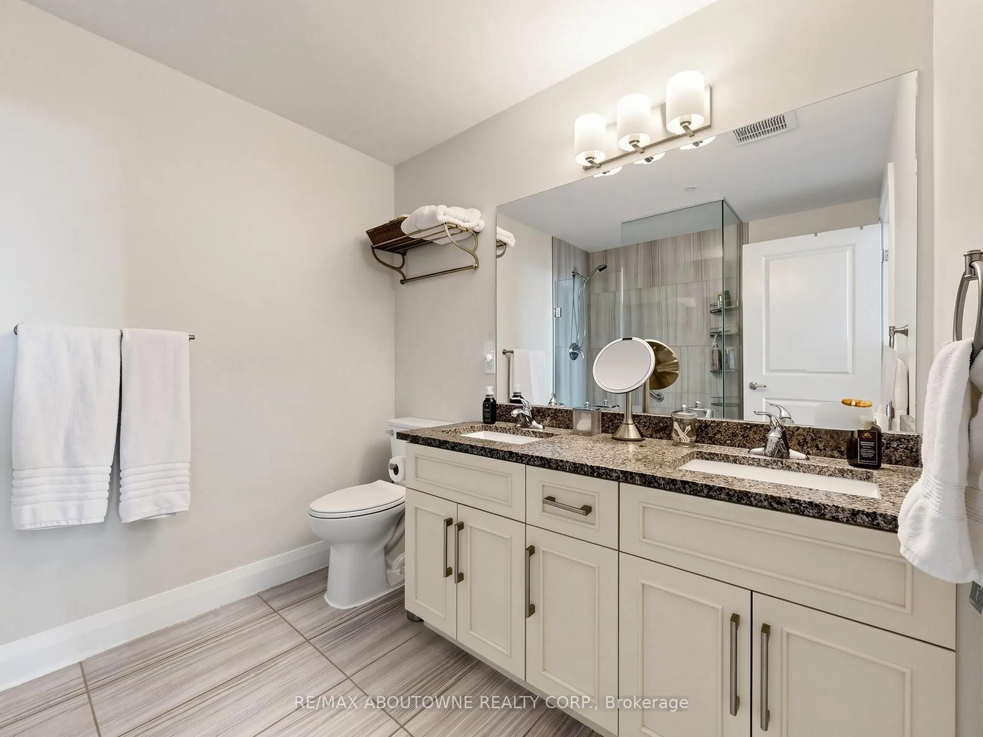 630 Sauve Street #418
