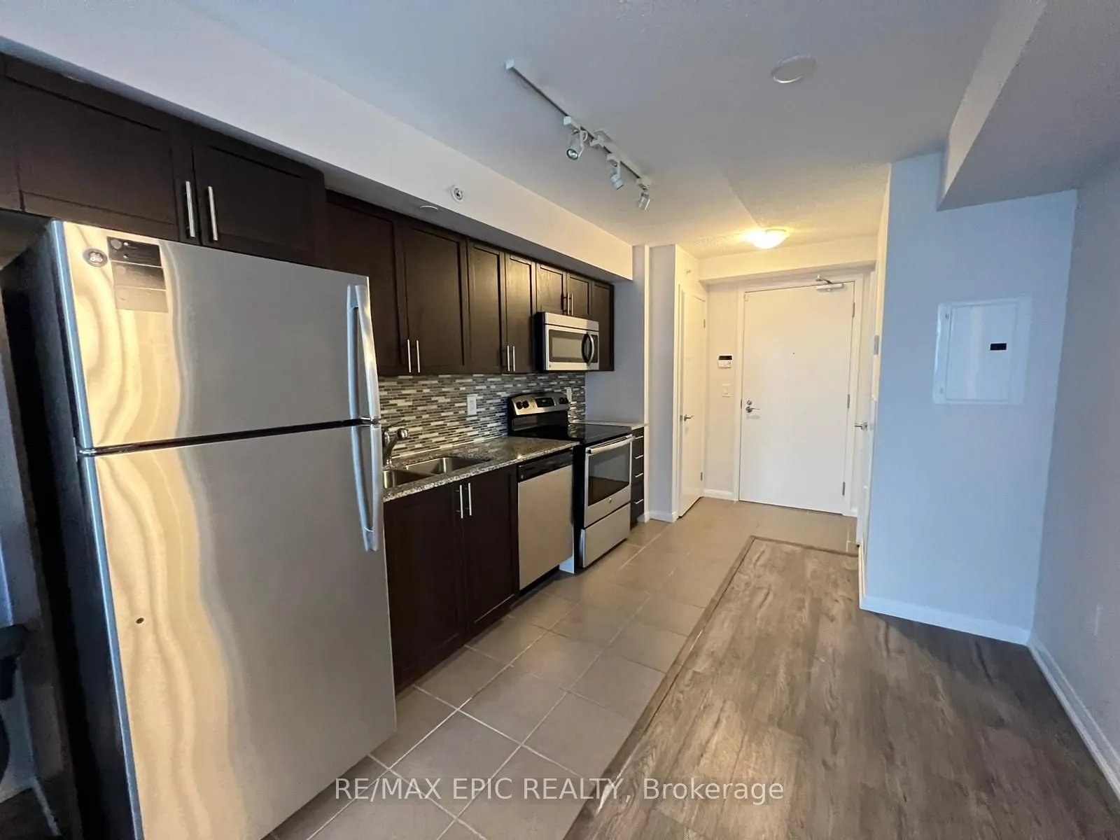 830 LAWRENCE Avenue W #1203