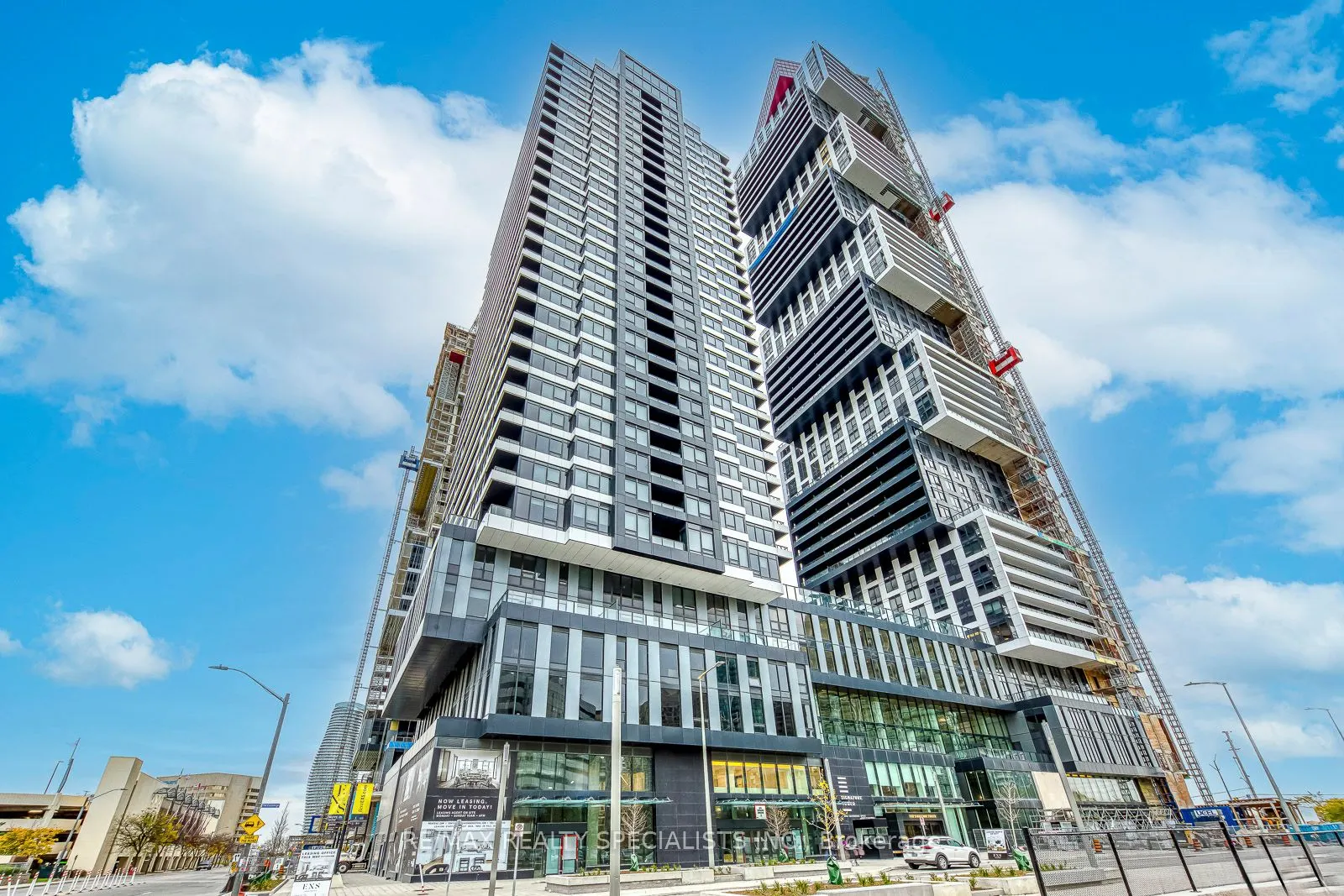 4015 The Exchange #4102