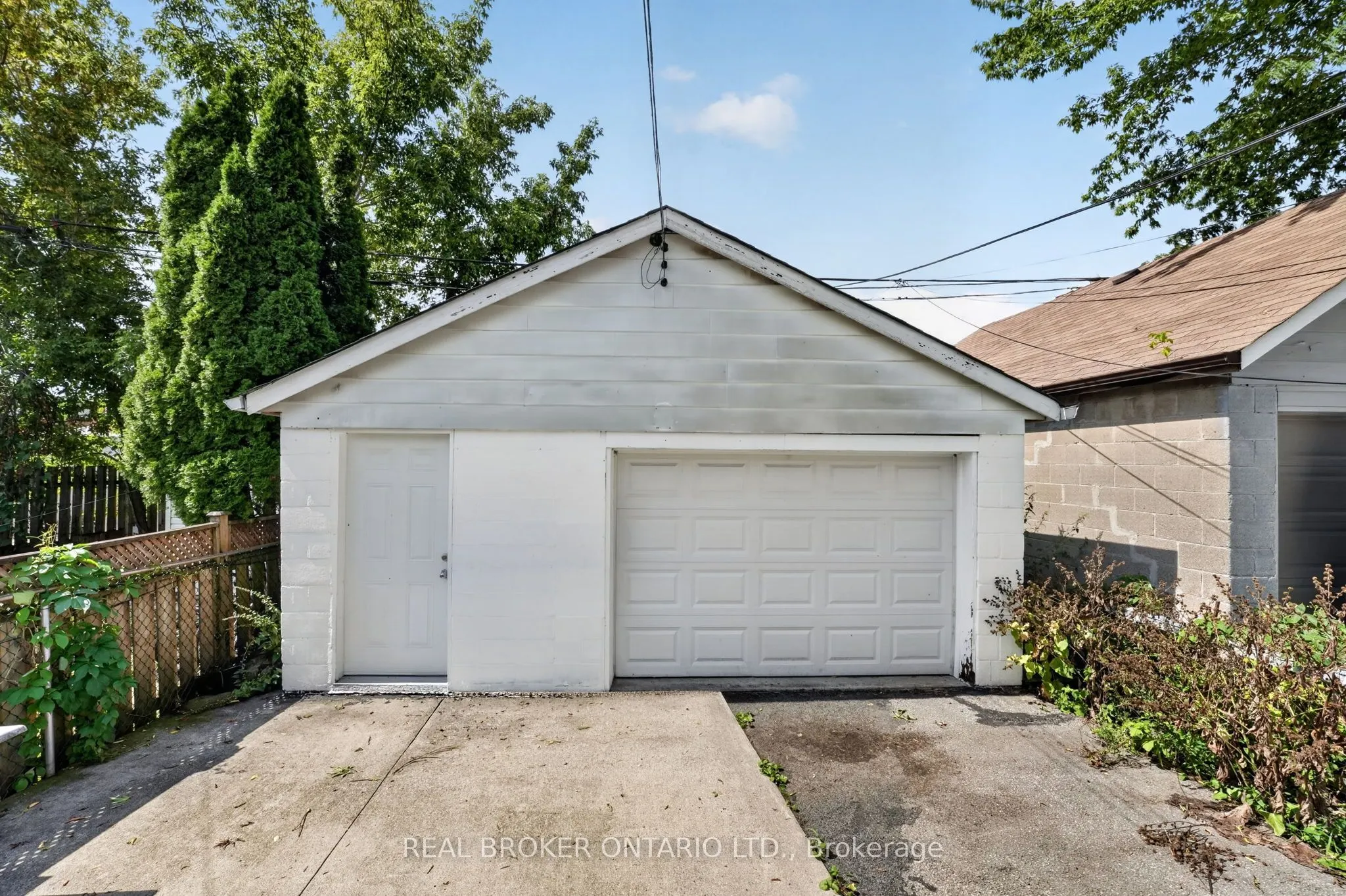 238 Chambers Avenue