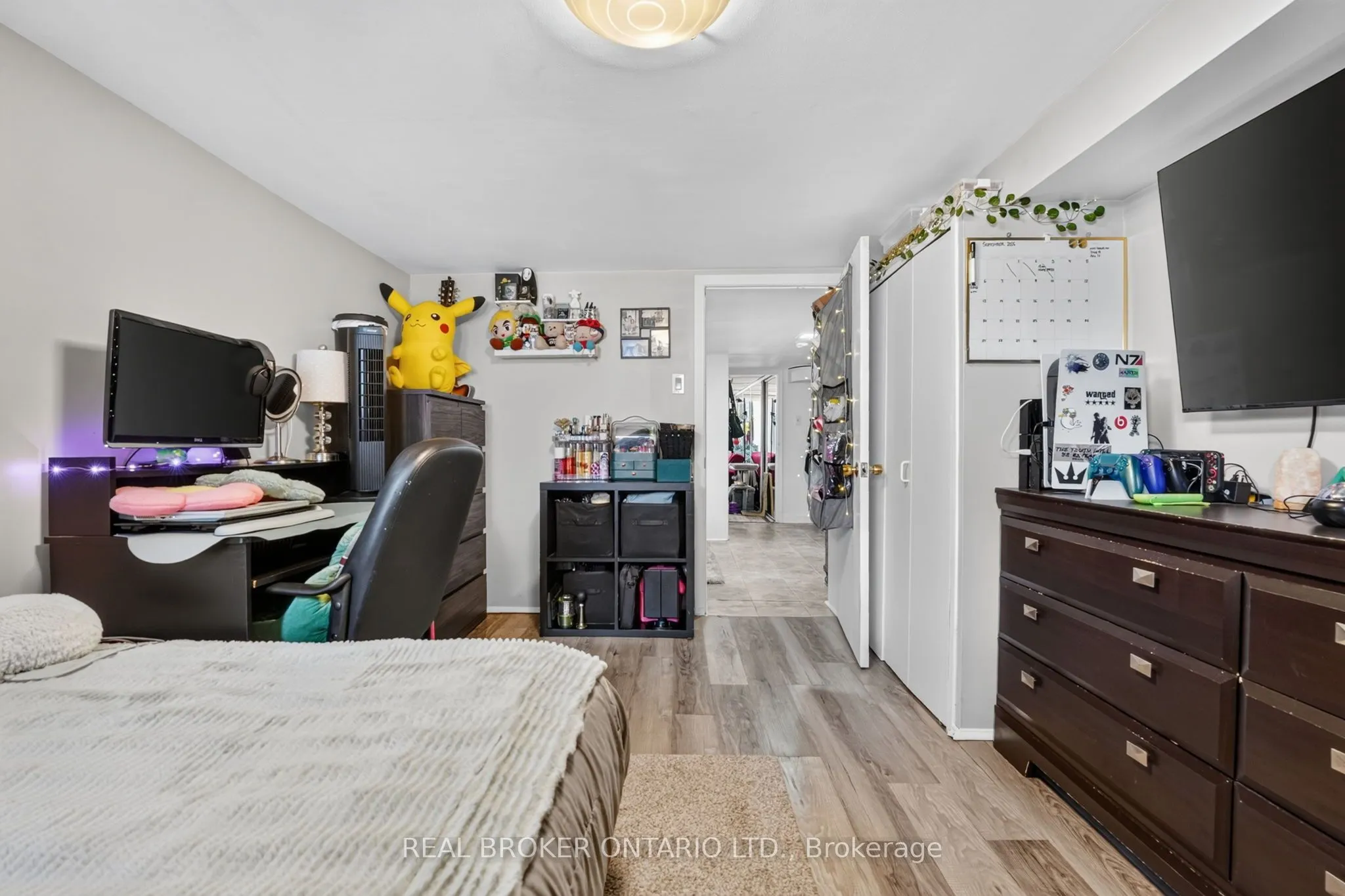 238 Chambers Avenue
