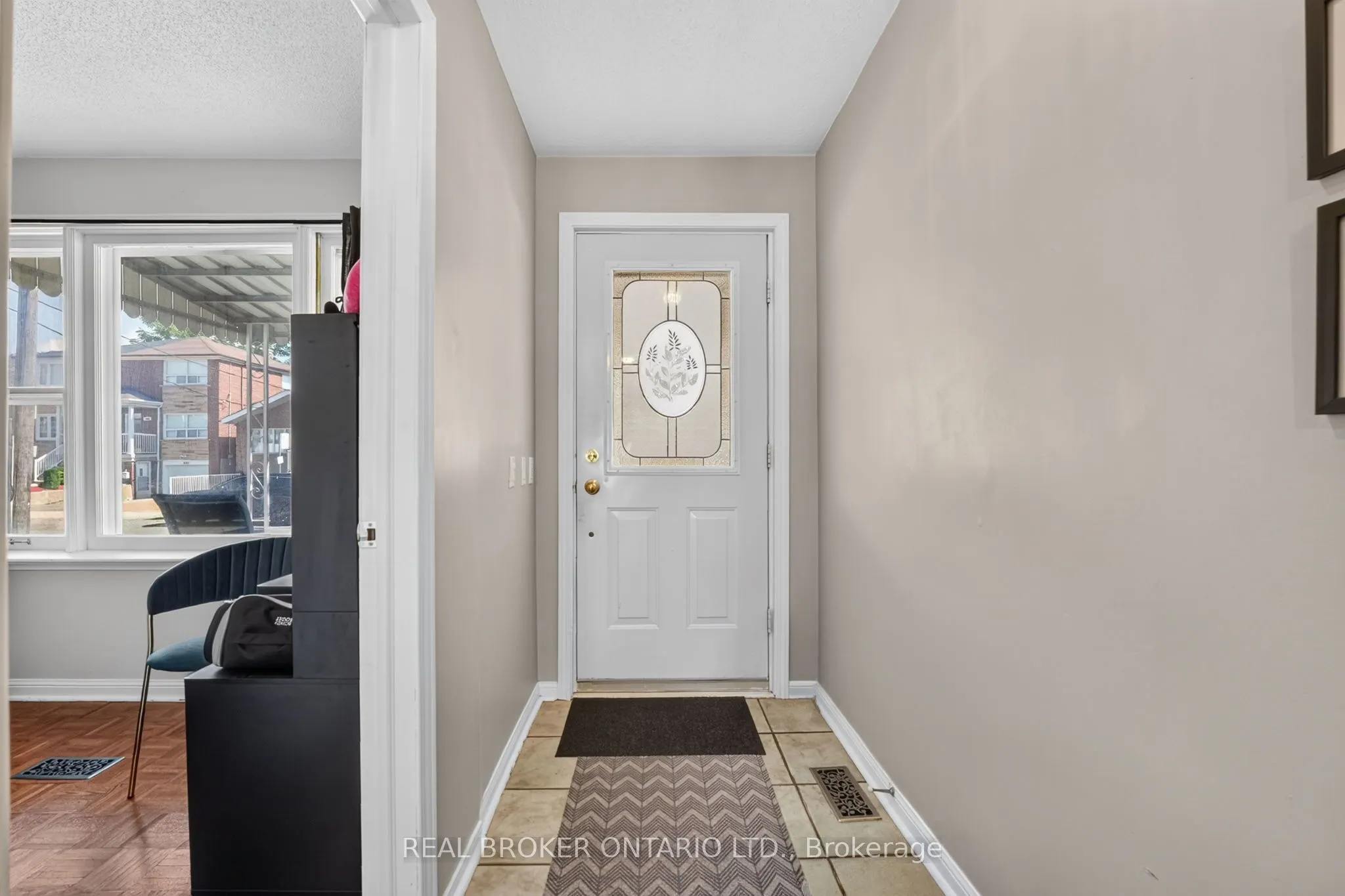 238 Chambers Avenue