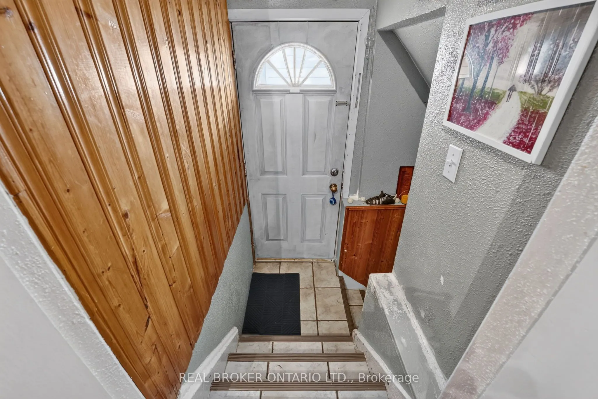 238 Chambers Avenue