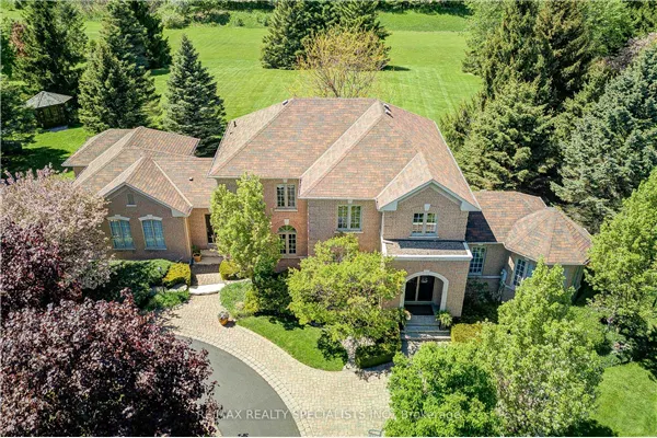 11 Bridlewood Boulevard