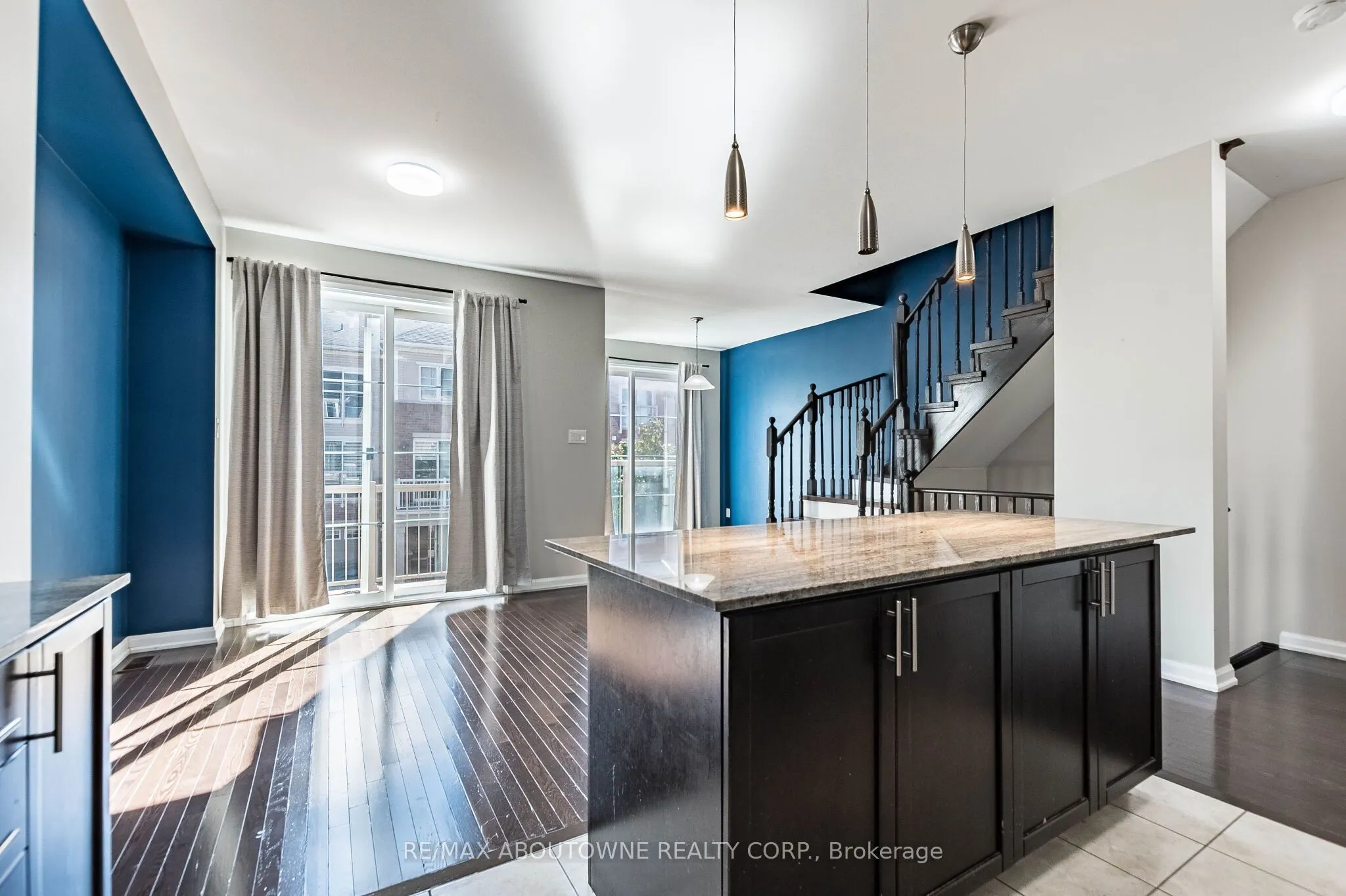 165 Hampshire Way #36