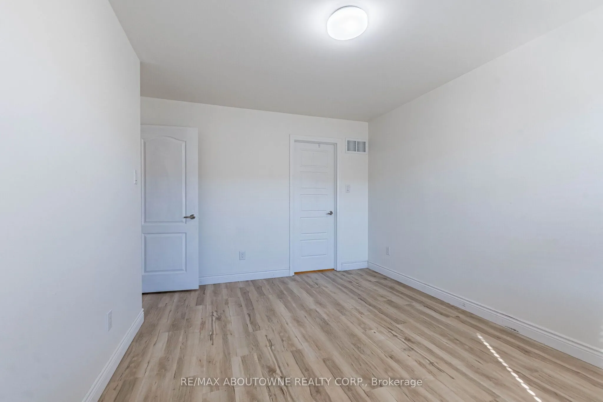165 Hampshire Way #36