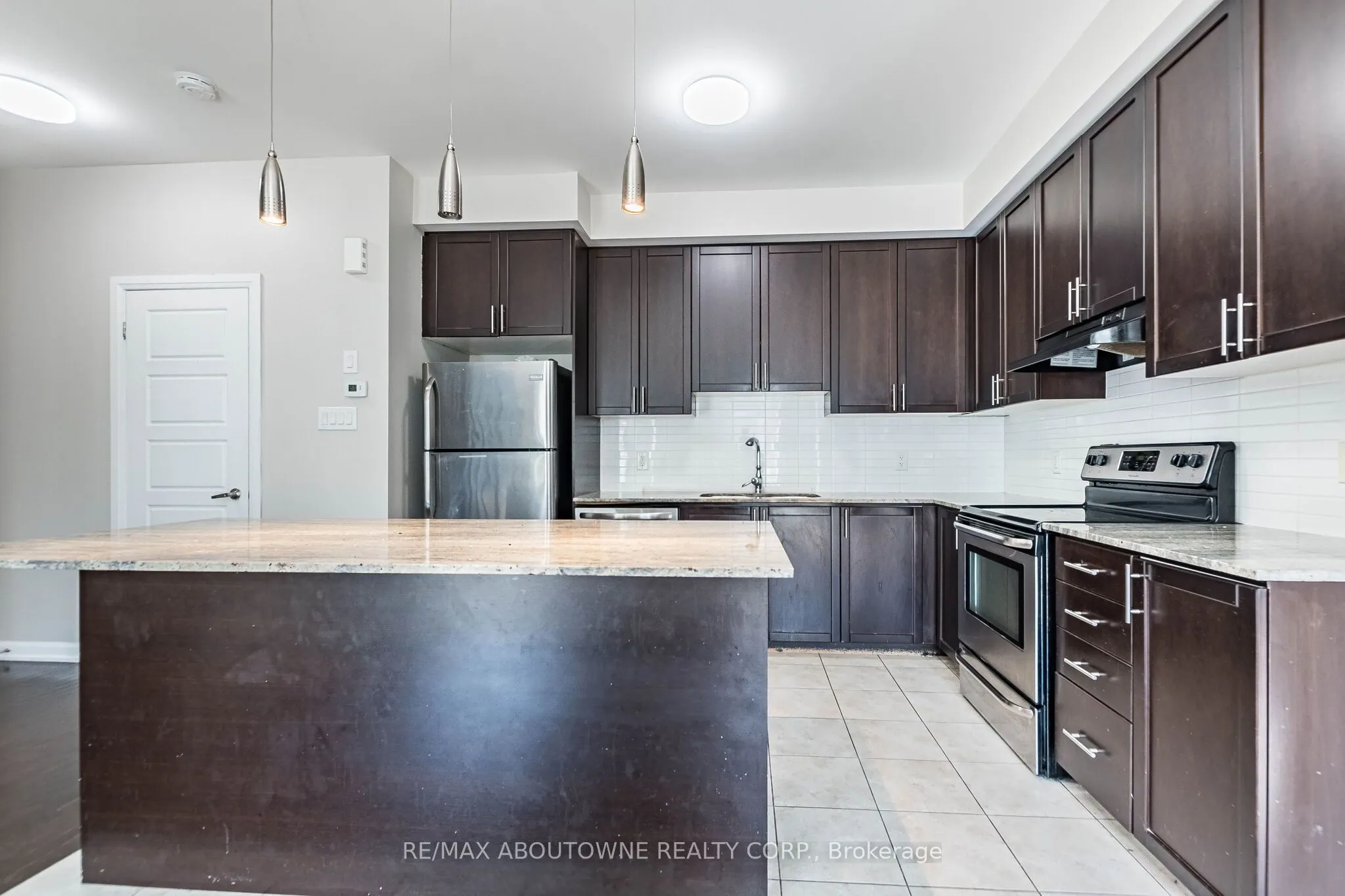 165 Hampshire Way #36