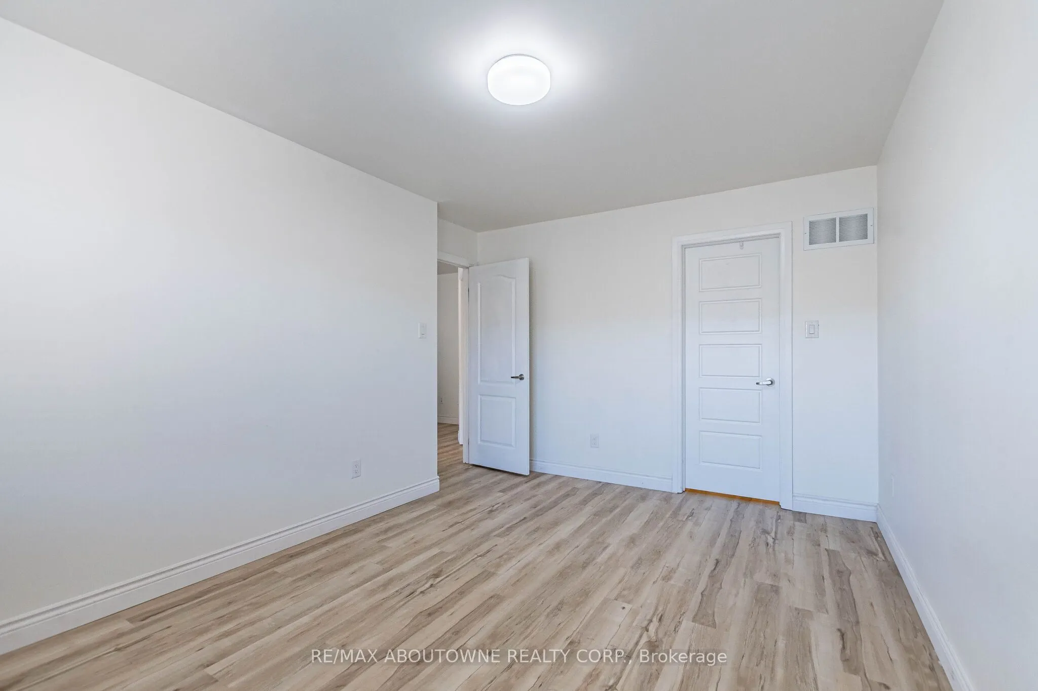 165 Hampshire Way #36