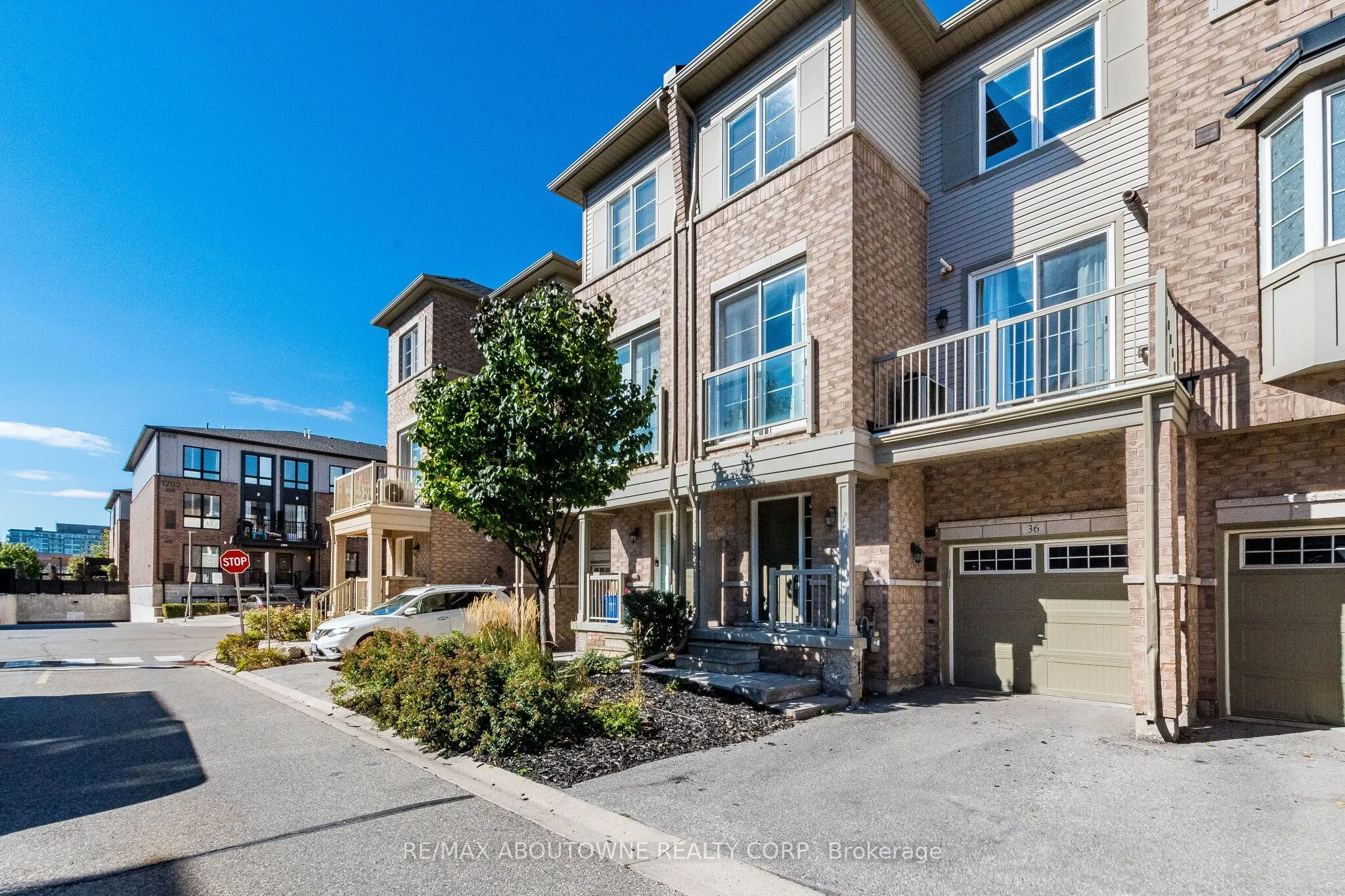 165 Hampshire Way #36