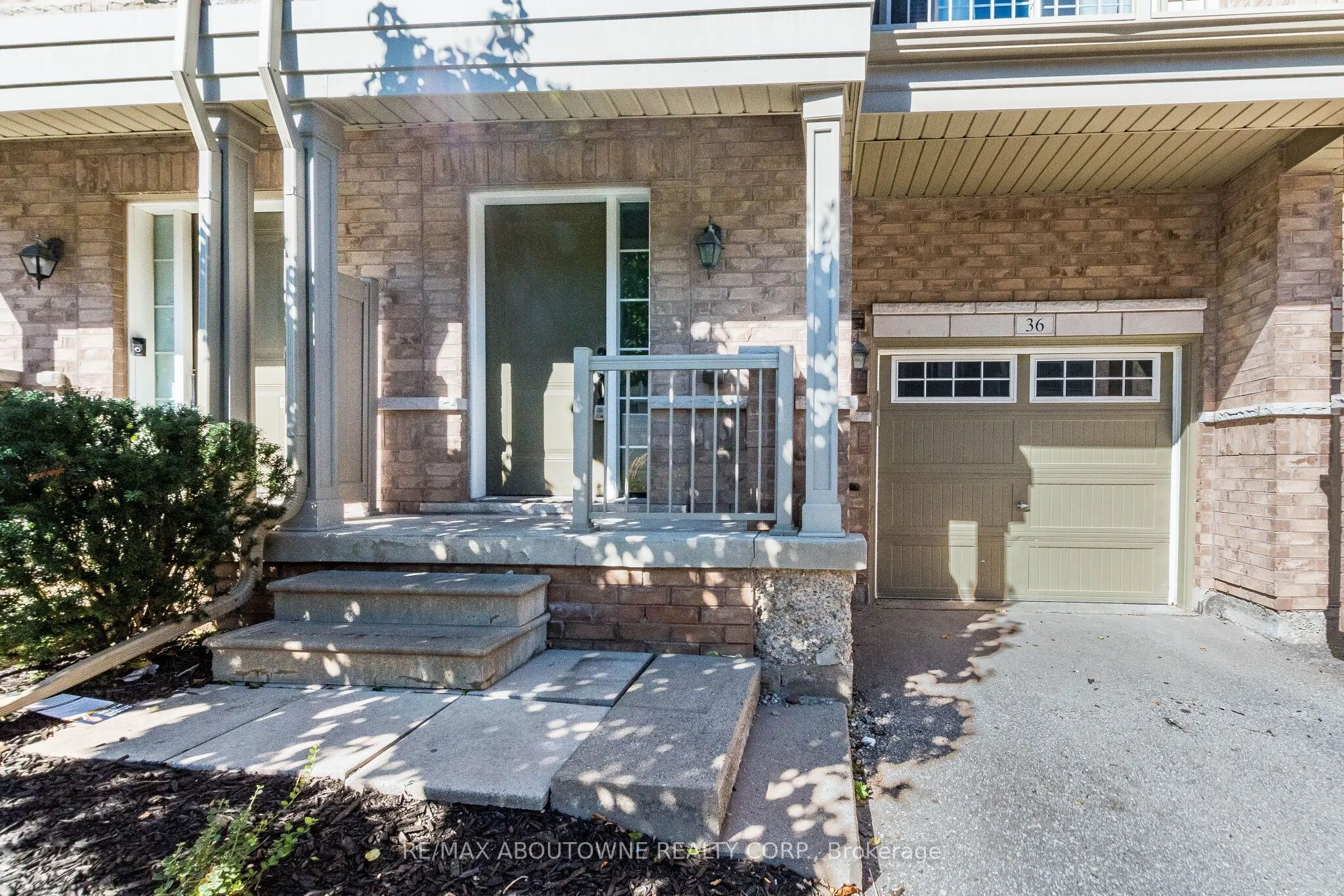 165 Hampshire Way #36