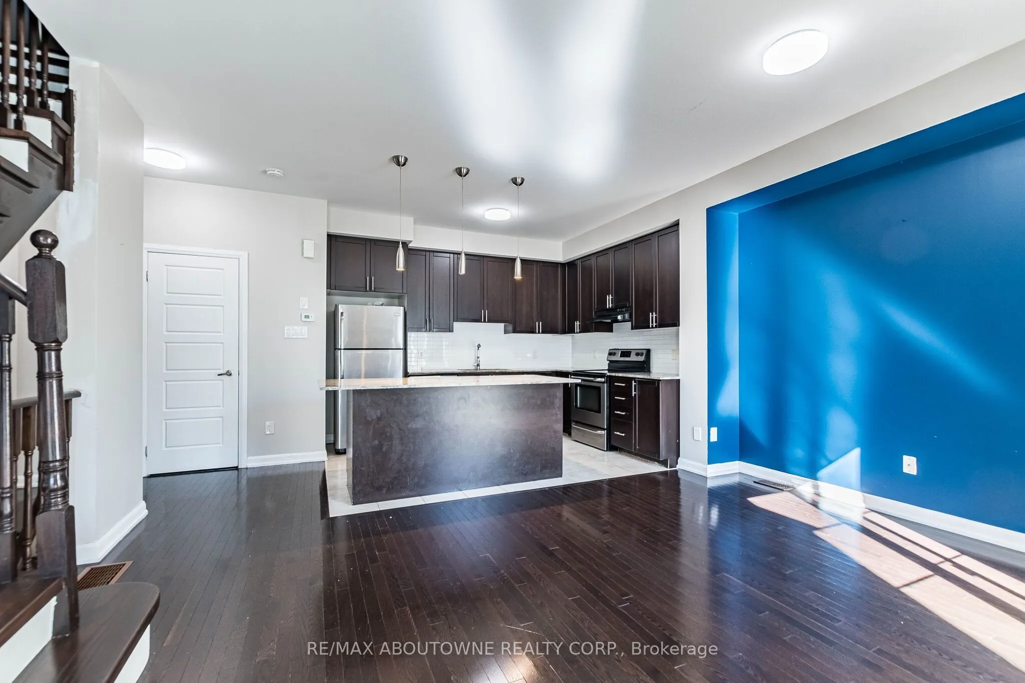 165 Hampshire Way #36