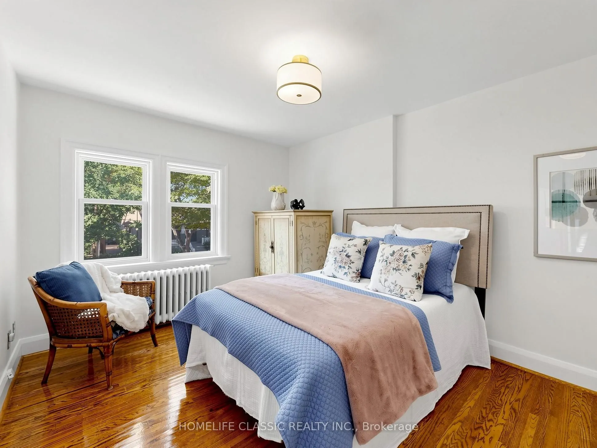 25 Dartmouth Crescent