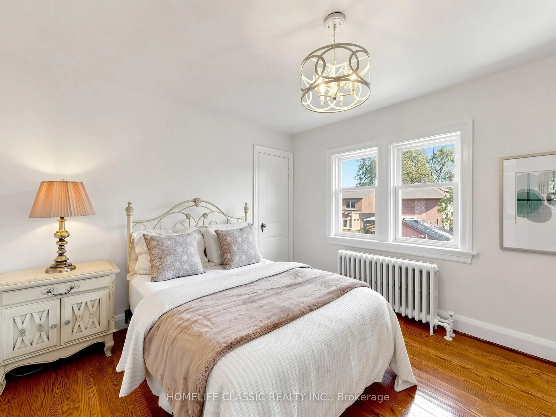 25 Dartmouth Crescent