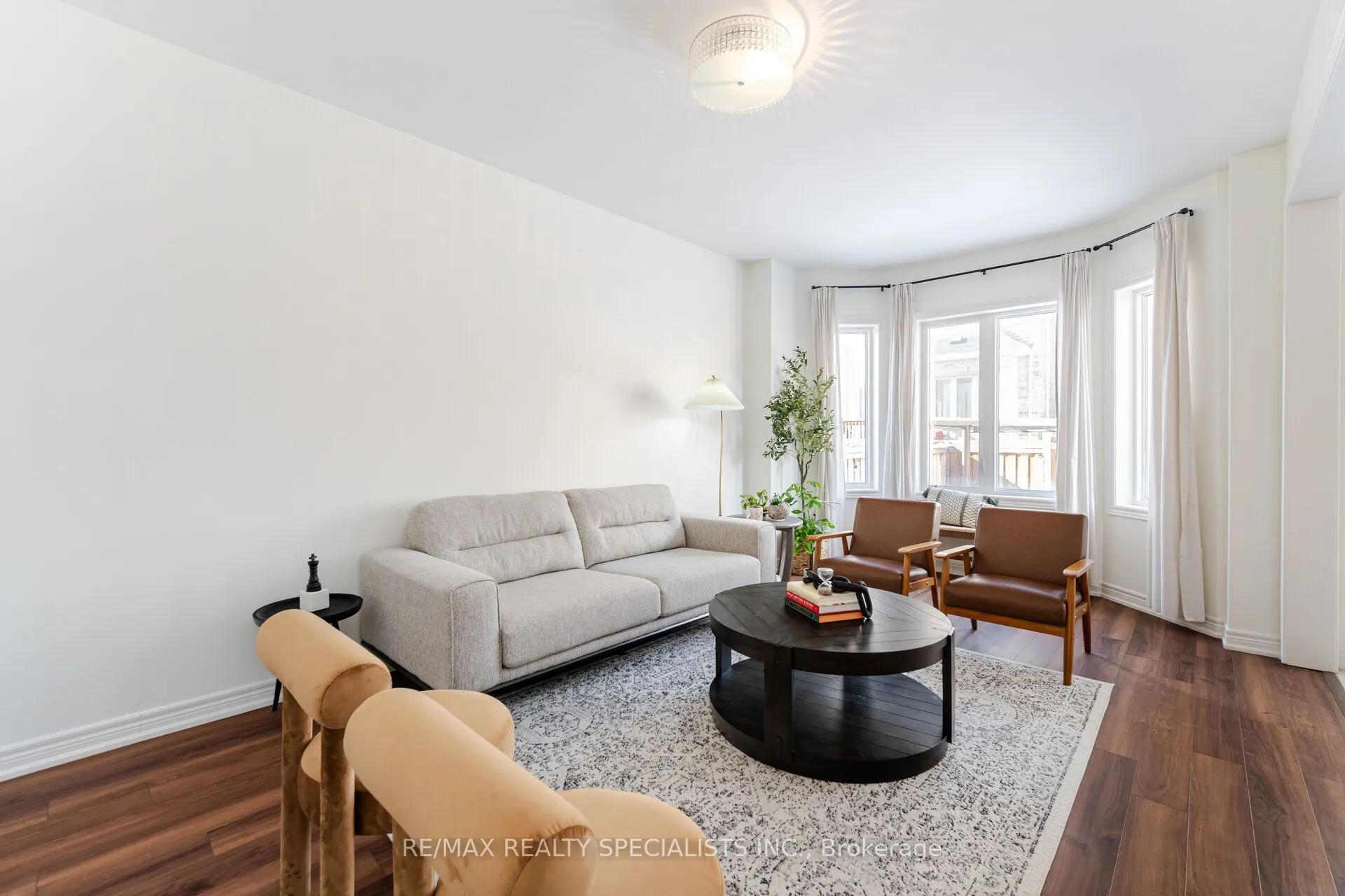 437 Silver Maple Road