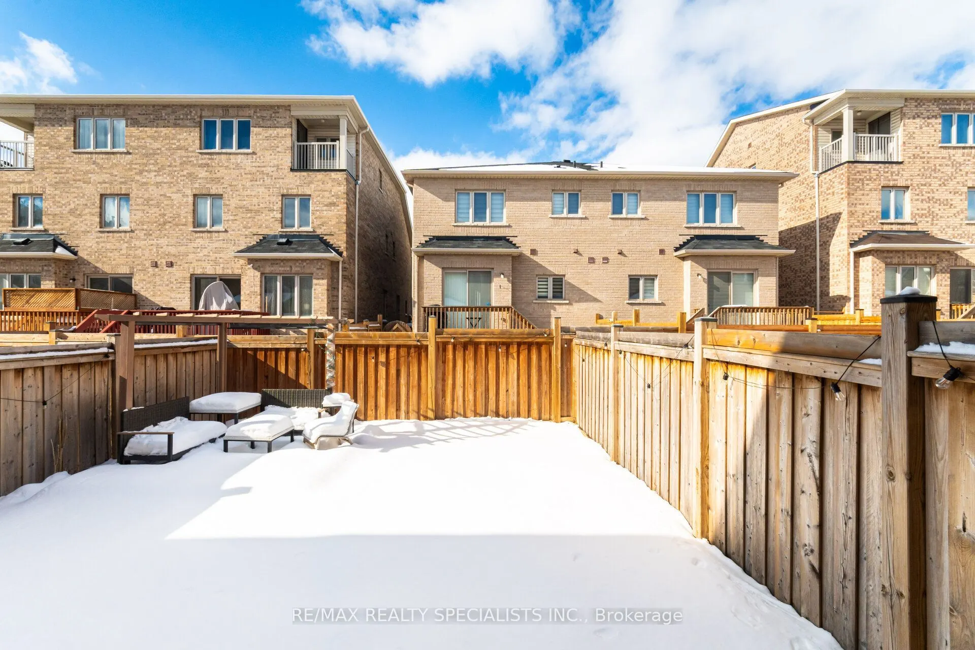 437 Silver Maple Road
