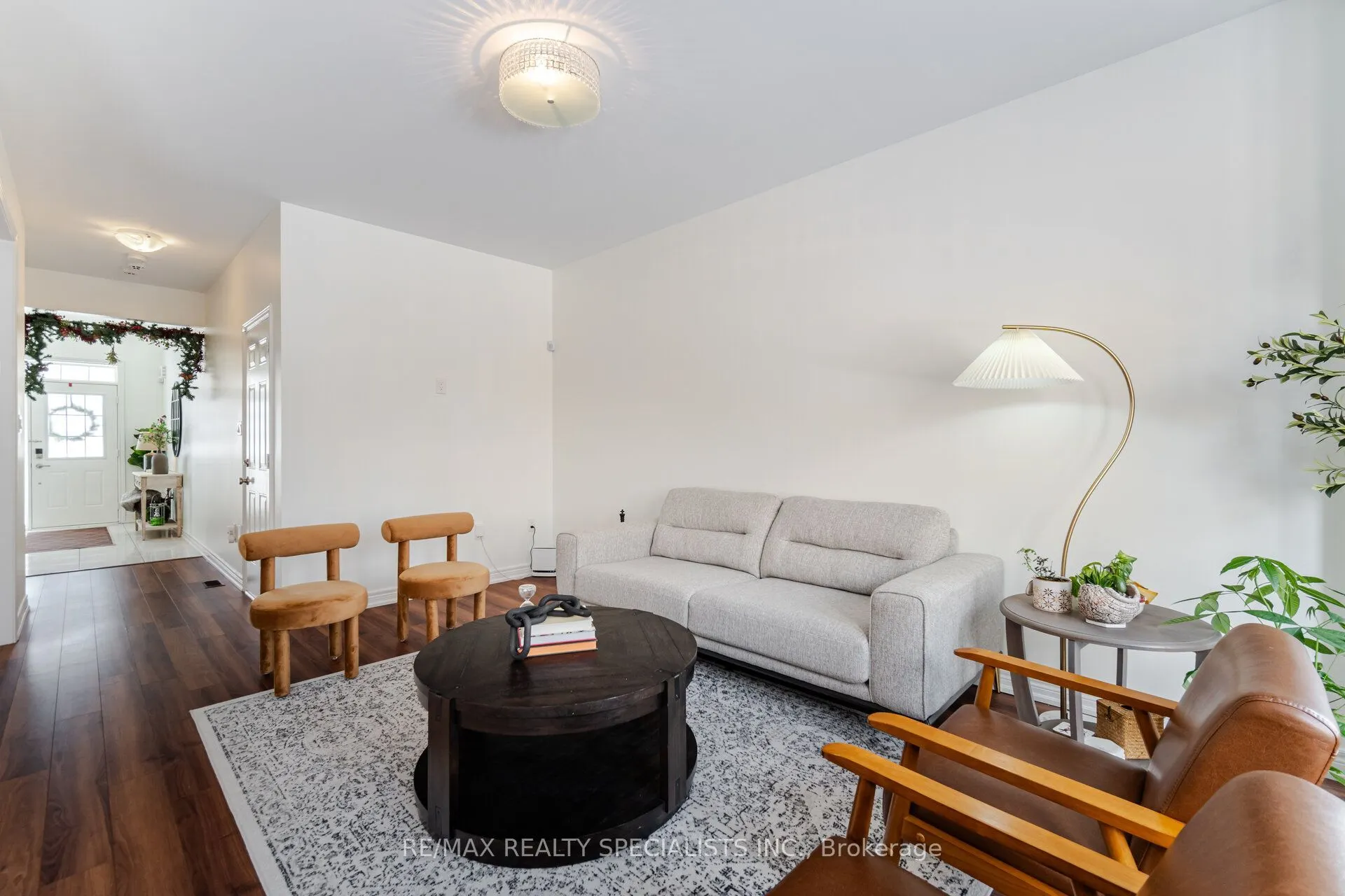 437 Silver Maple Road