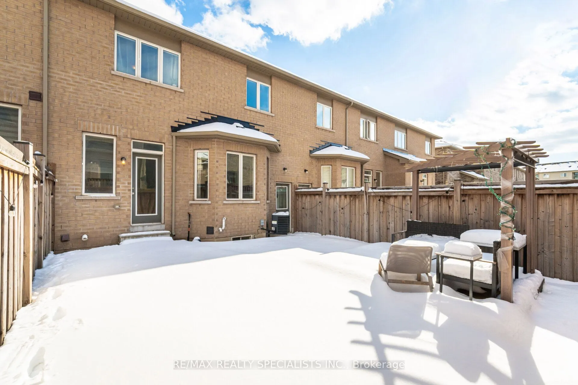 437 Silver Maple Road