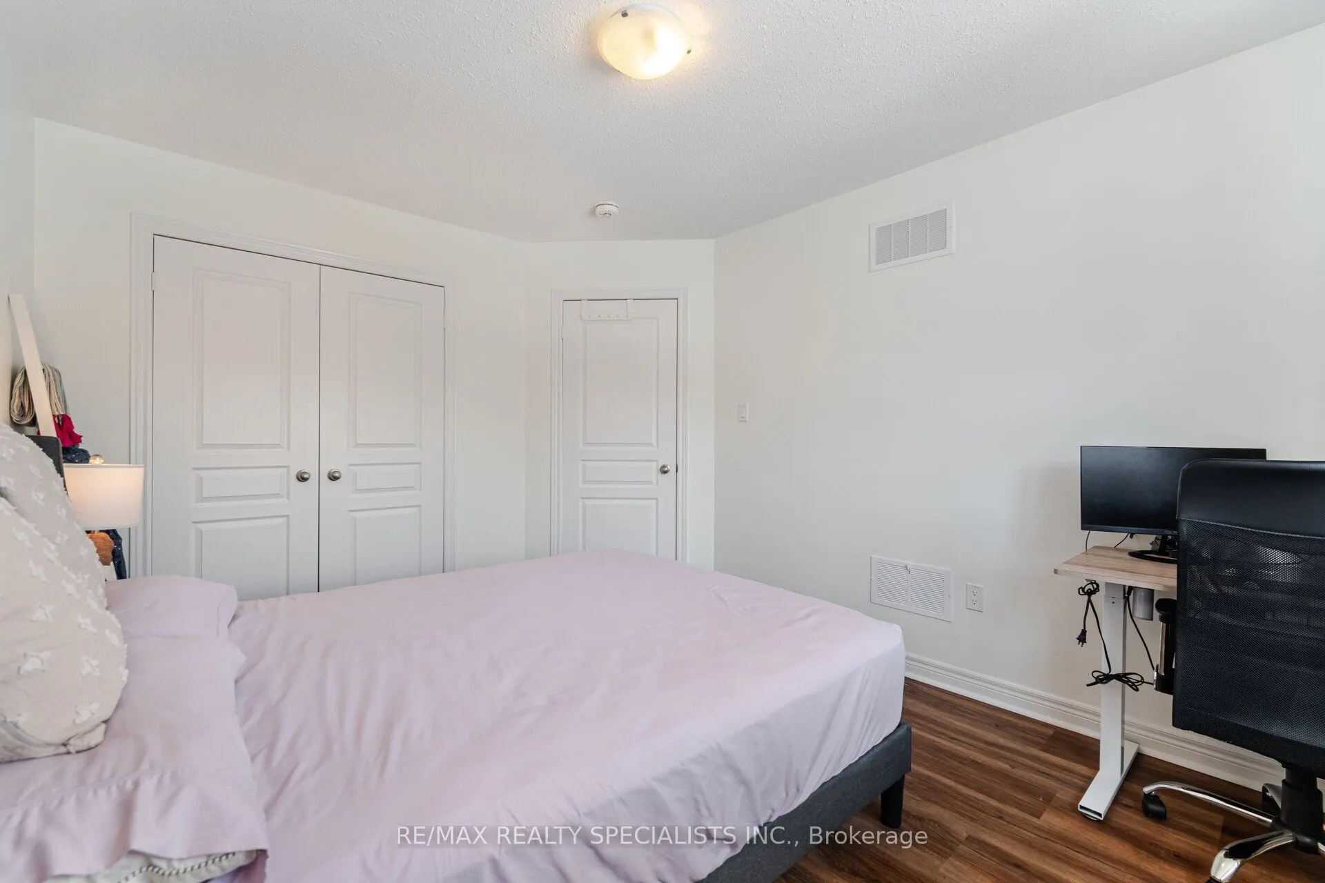 437 Silver Maple Road