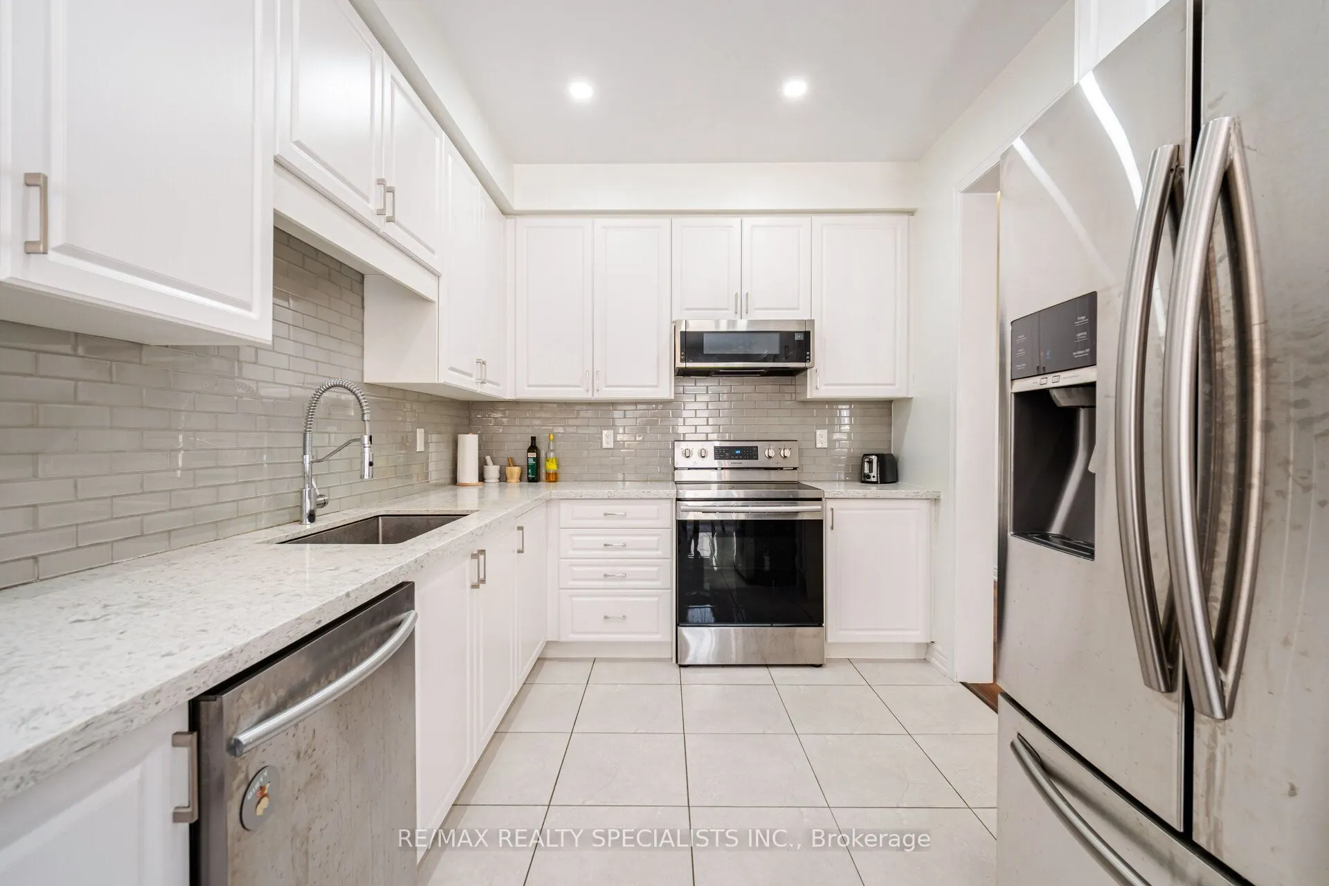 437 Silver Maple Road