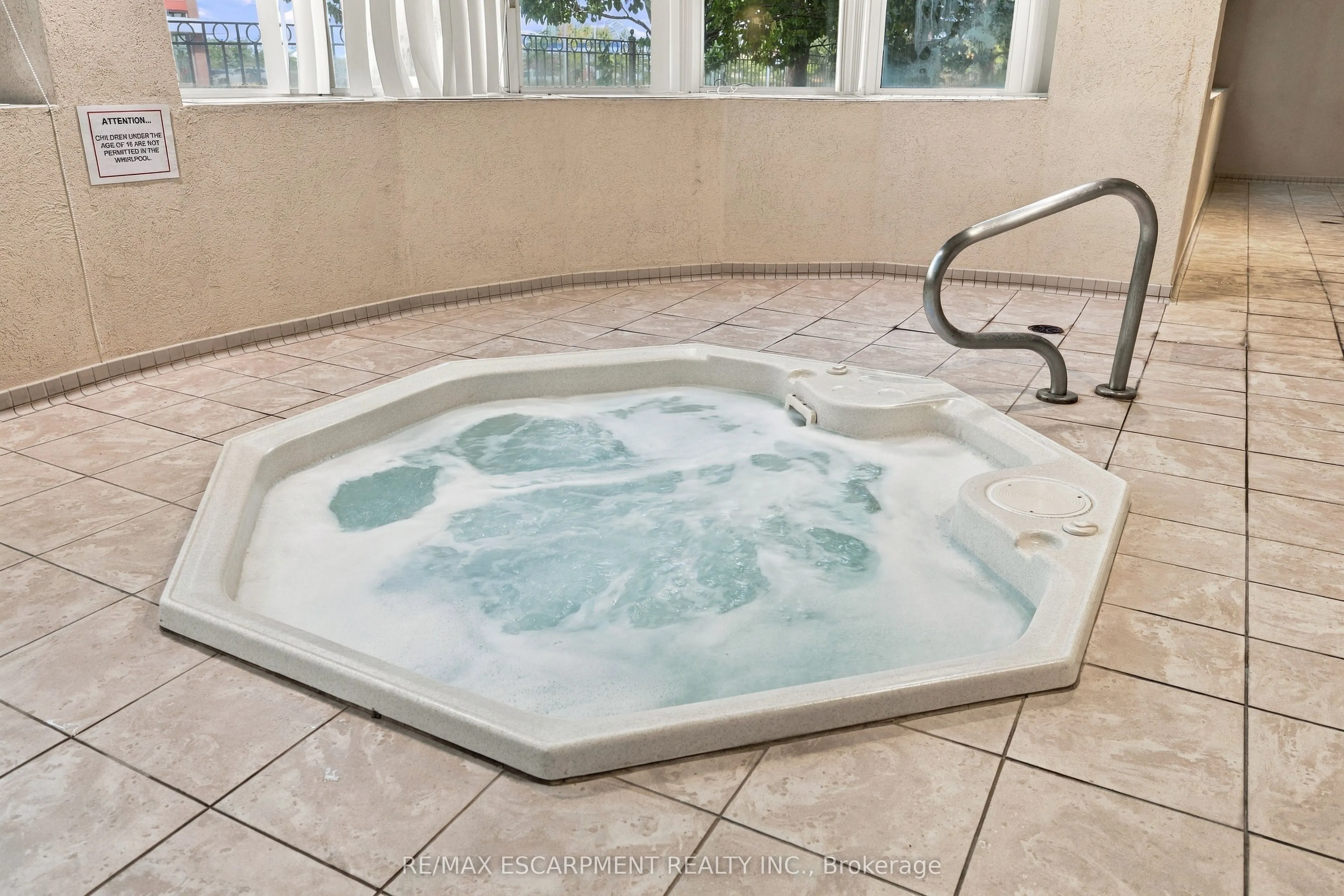 4889 Kimbermount Avenue #405
