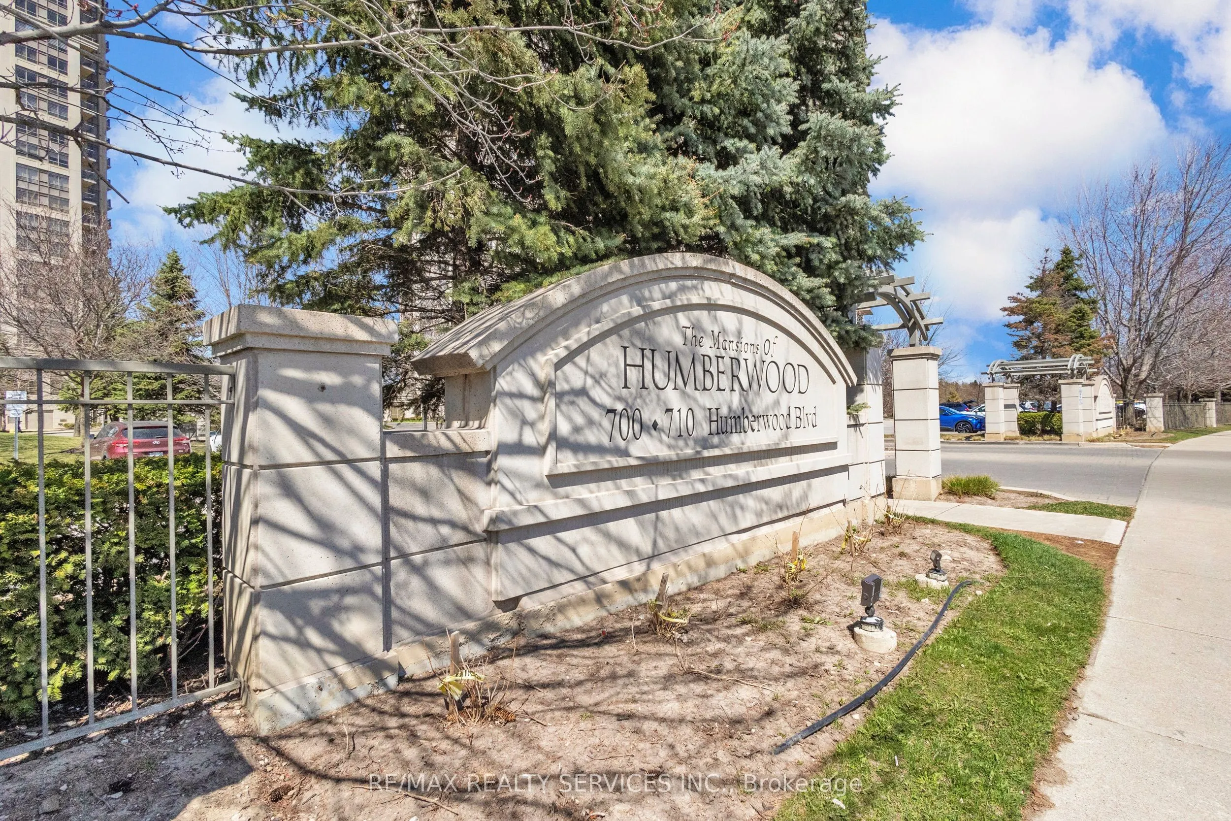 700 Humberwood Boulevard #1027