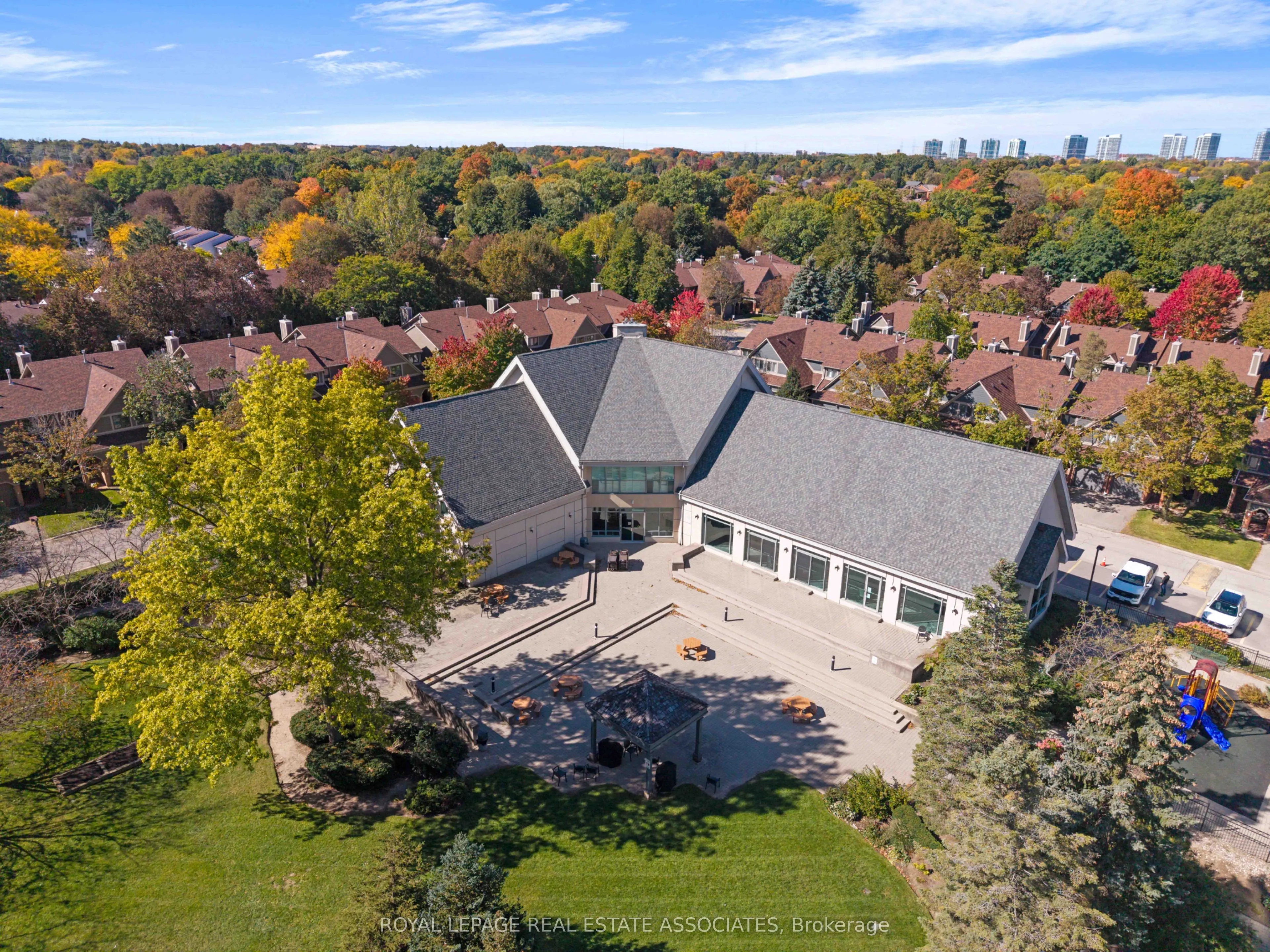 2199 Burnhamthorpe Road W #72