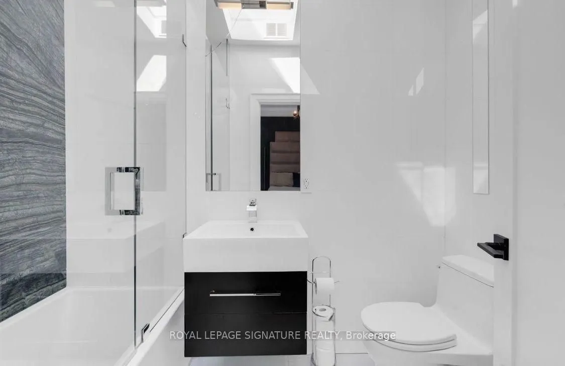 58 Carrick Avenue #upper