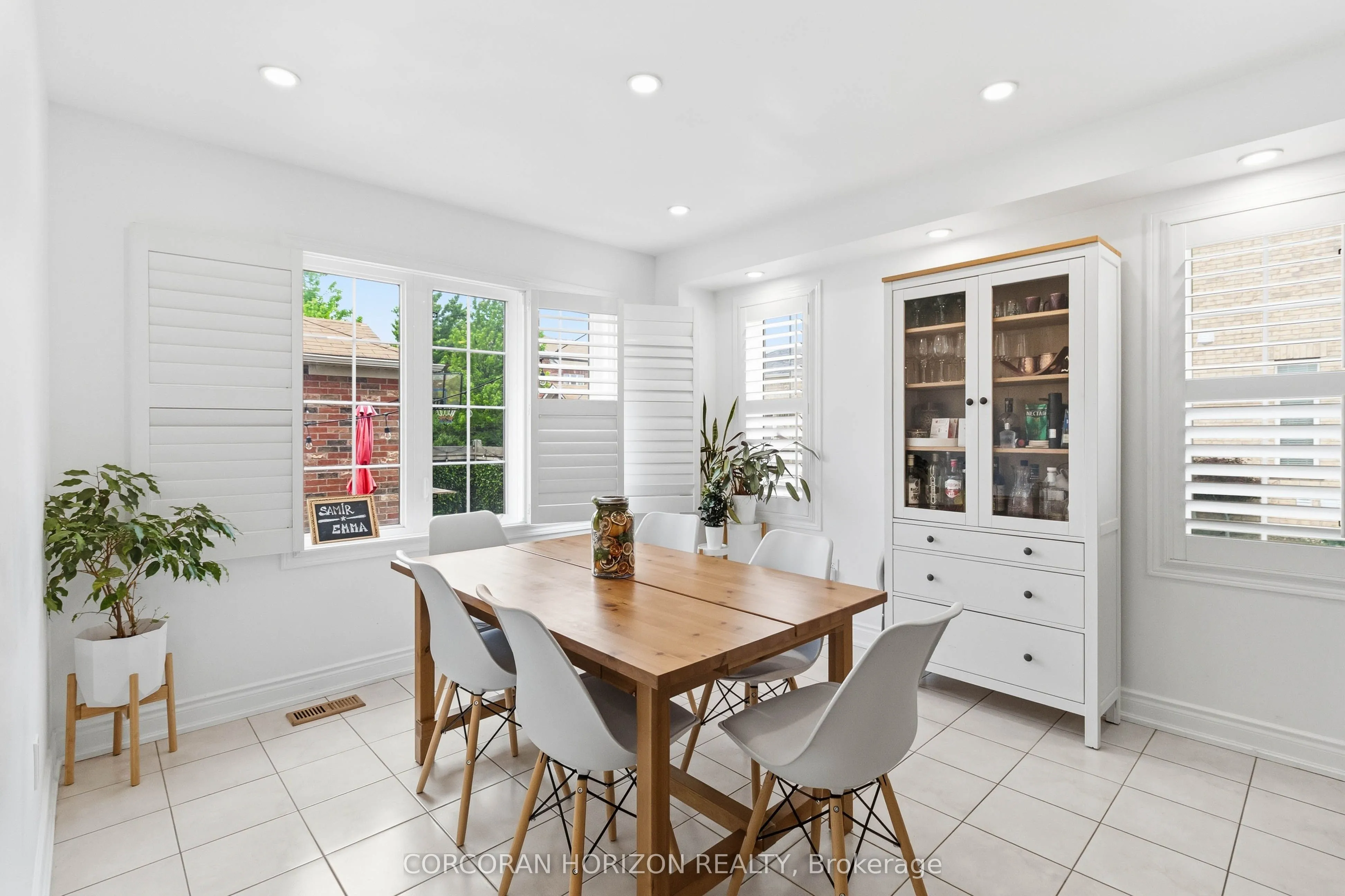 3216 Robert Brown Boulevard