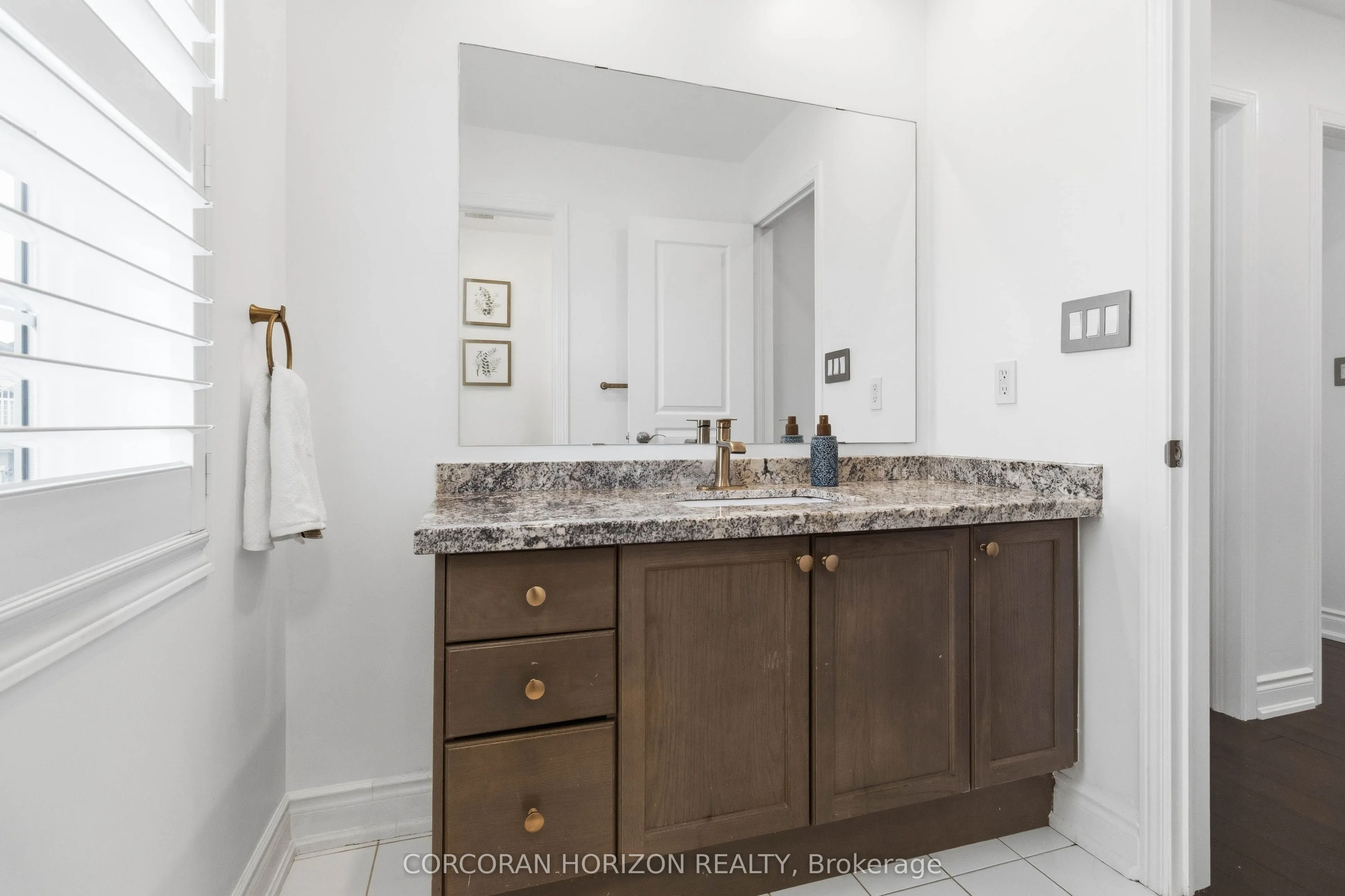 3216 Robert Brown Boulevard