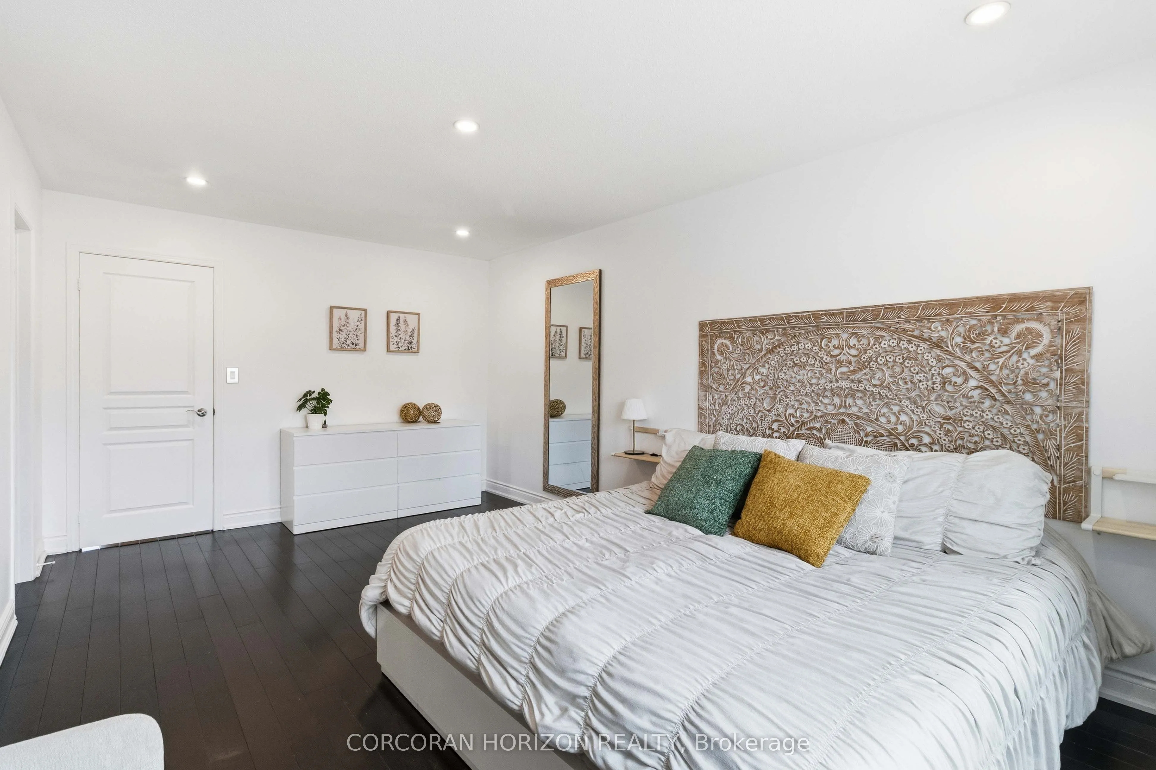 3216 Robert Brown Boulevard